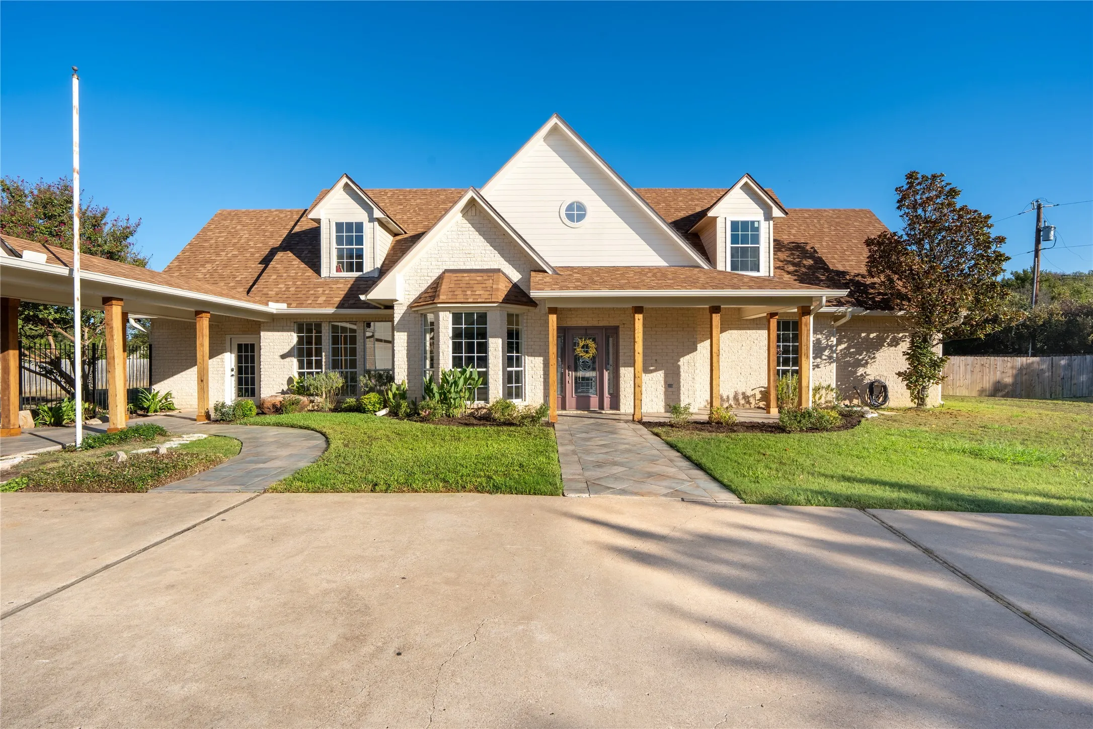 Single Family Residence For Sale