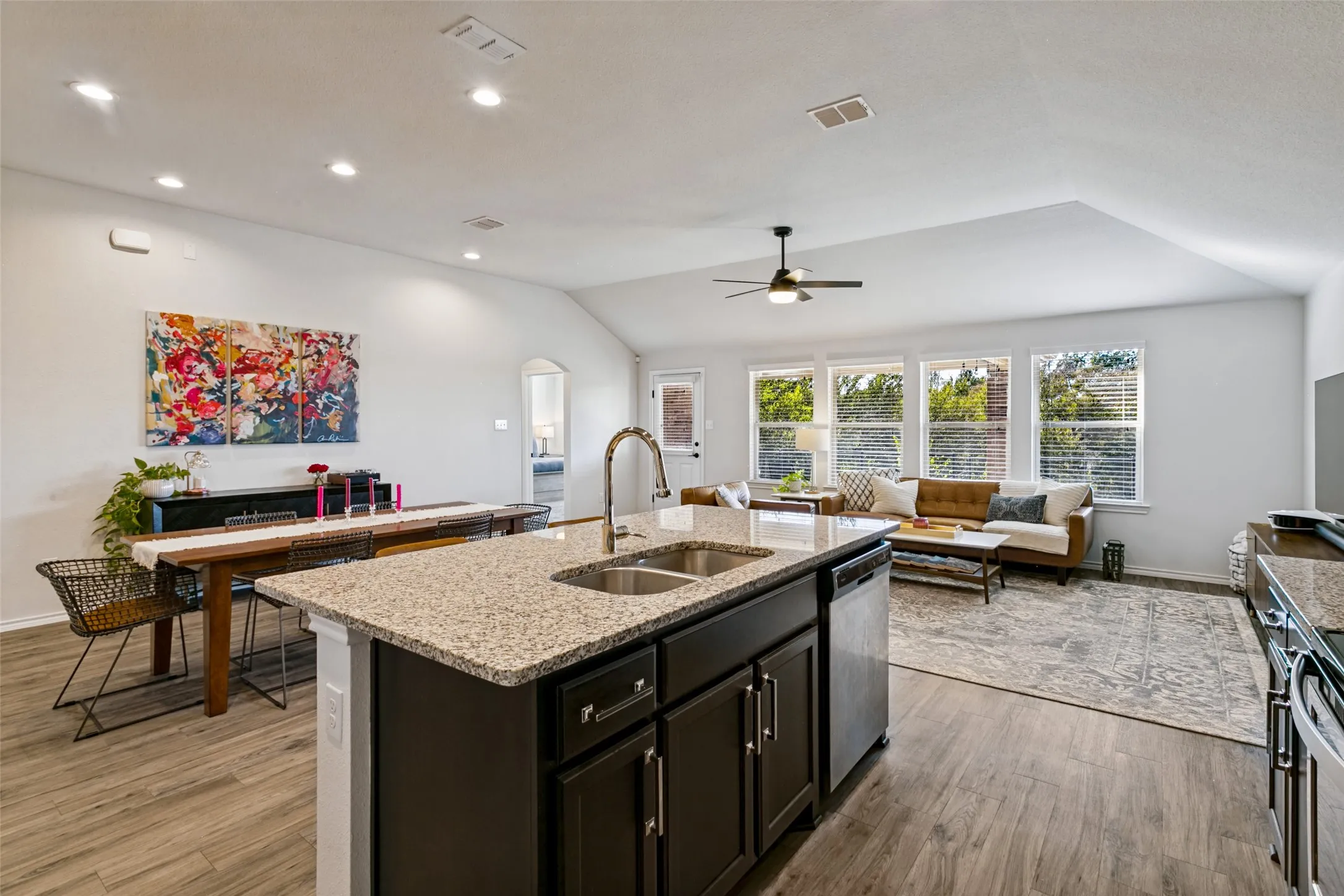 Single Family Residence For Sale in Tarrant County , 300 Balcones Drive, Fort Worth, Texas 76108, 3 Bedroom, 2 Bathroom, 2 Garage spaces, 1,657 Sqft, built in 2018, mls#21405083, Real Estate Agent in Fort Worth, Homes For Sale in Tarrant county, Homes For Sale in Fort Worth, Realtor in Fort Worth Texas, Real Estate Brokerage Independent Realty Texas, Luminita Cordes Realtor
