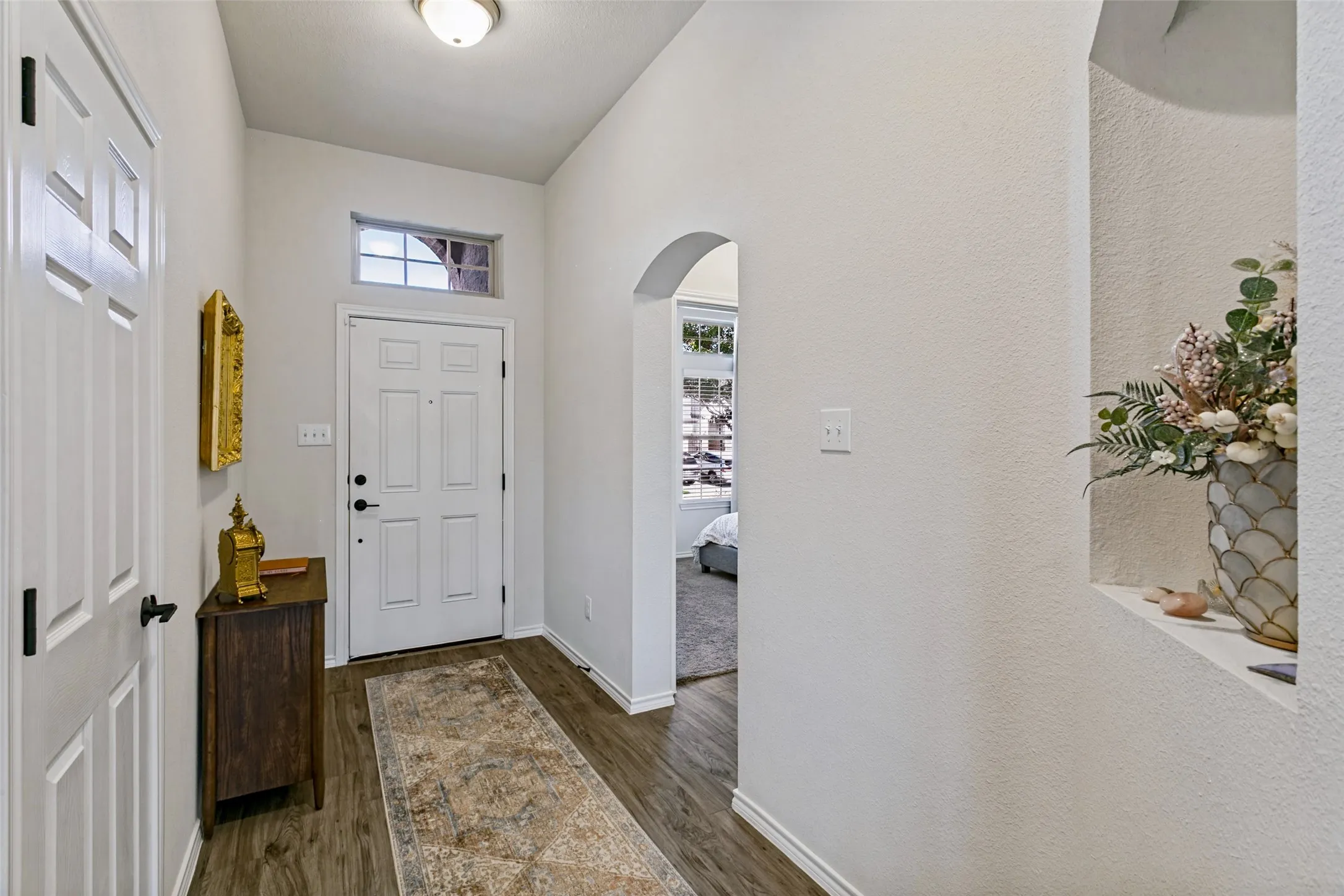 Single Family Residence For Sale in Tarrant County , 300 Balcones Drive, Fort Worth, Texas 76108, 3 Bedroom, 2 Bathroom, 2 Garage spaces, 1,657 Sqft, built in 2018, mls#21405083, Real Estate Agent in Fort Worth, Homes For Sale in Tarrant county, Homes For Sale in Fort Worth, Realtor in Fort Worth Texas, Real Estate Brokerage Independent Realty Texas, Luminita Cordes Realtor