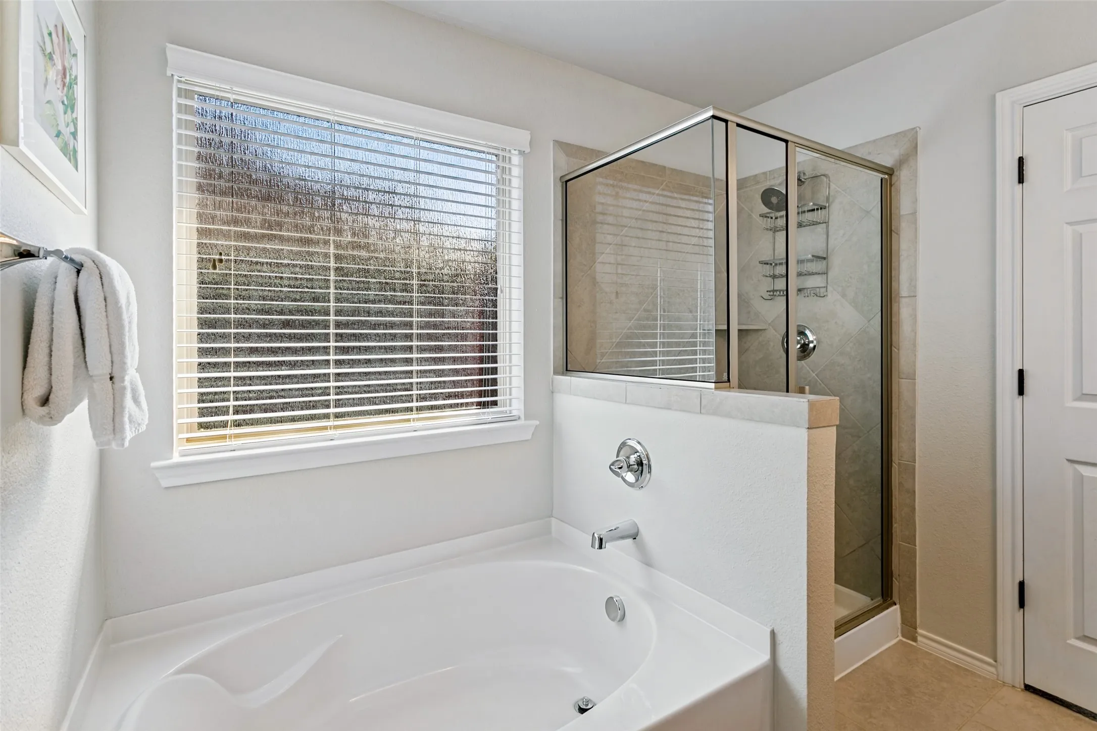 Single Family Residence For Sale in Tarrant County , 300 Balcones Drive, Fort Worth, Texas 76108, 3 Bedroom, 2 Bathroom, 2 Garage spaces, 1,657 Sqft, built in 2018, mls#21405083, Real Estate Agent in Fort Worth, Homes For Sale in Tarrant county, Homes For Sale in Fort Worth, Realtor in Fort Worth Texas, Real Estate Brokerage Independent Realty Texas, Luminita Cordes Realtor