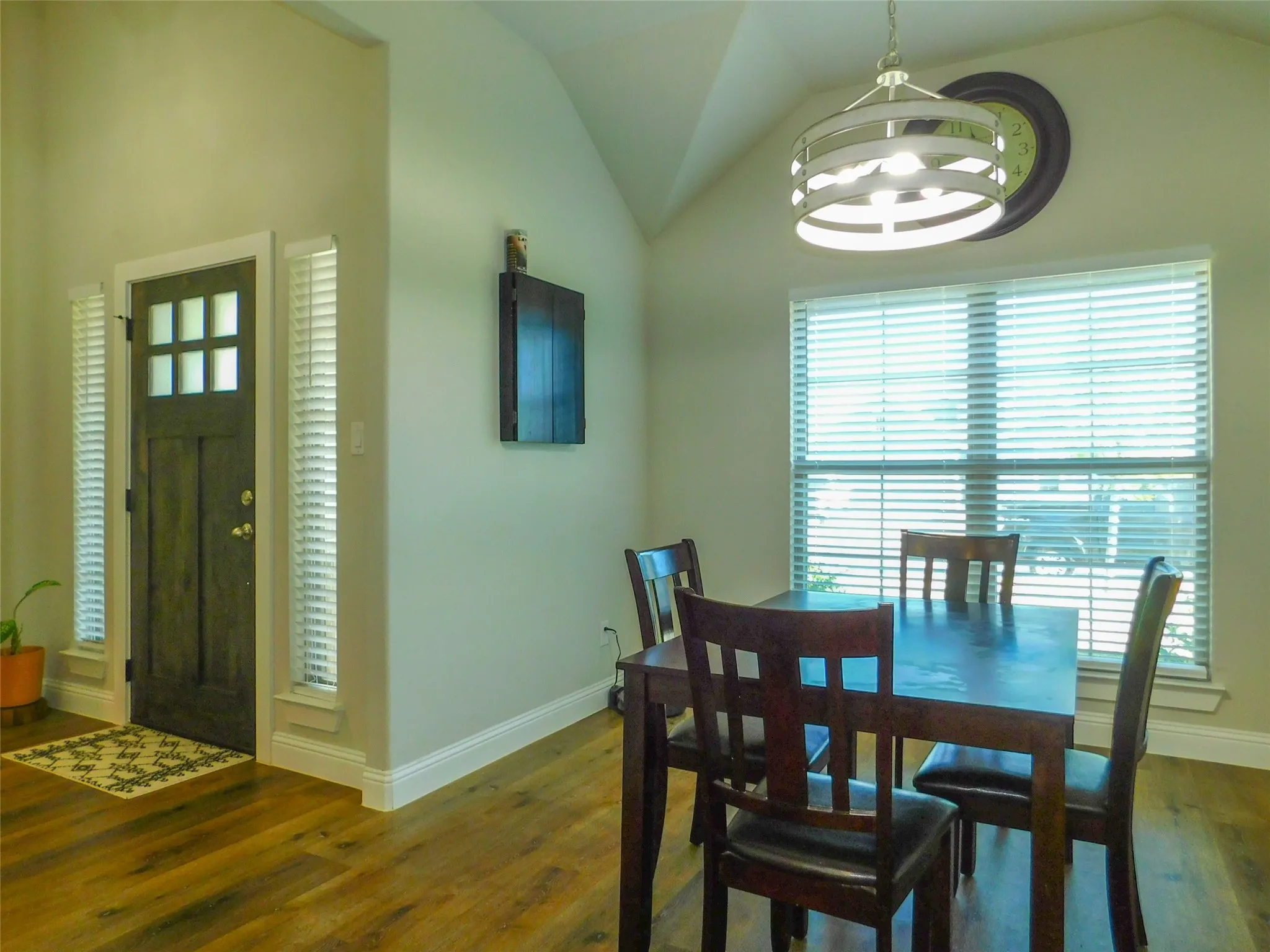 Single Family Residence For Rent in Denton County , 117 Maverick Lane, Pilot Point, Texas 76258, 3 Bedroom, 2 Bathroom, 2 Garage spaces, 1,755 Sqft, built in 2020, mls#21407184, Real Estate Agent in Pilot Point, Homes For Rent in Denton county, Homes For Rent in Pilot Point, Realtor in Pilot Point Texas, Real Estate Brokerage Independent Realty Texas, Luminita Cordes Realtor