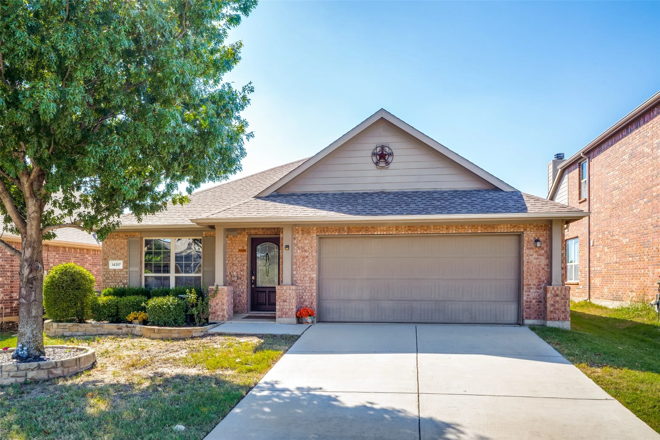 Single Family Residence For Sale