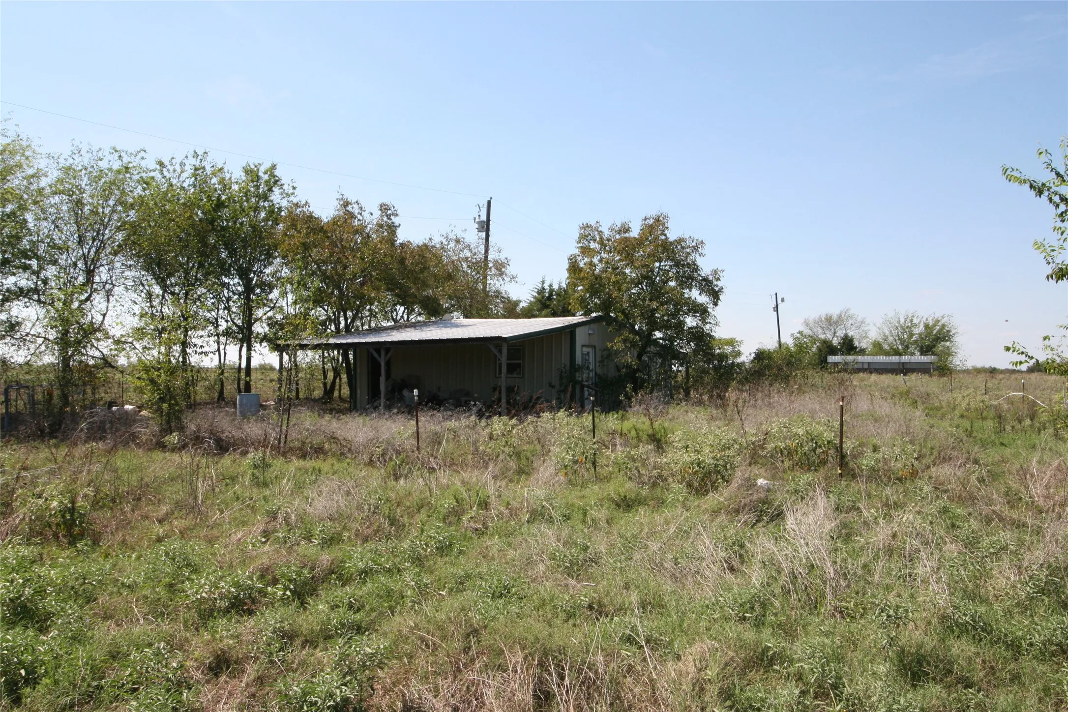 Single Family Residence For Sale in Van Zandt County , 28084 Fm 47, Canton, Texas 75103, 1 Bedroom, 1 Bathroom, Garage spaces, 576 Sqft, built in 2000, mls#21407212, Real Estate Agent in Canton, Homes For Sale in Van Zandt county, Homes For Sale in Canton, Realtor in Canton Texas, Real Estate Brokerage Independent Realty Texas, Luminita Cordes Realtor
