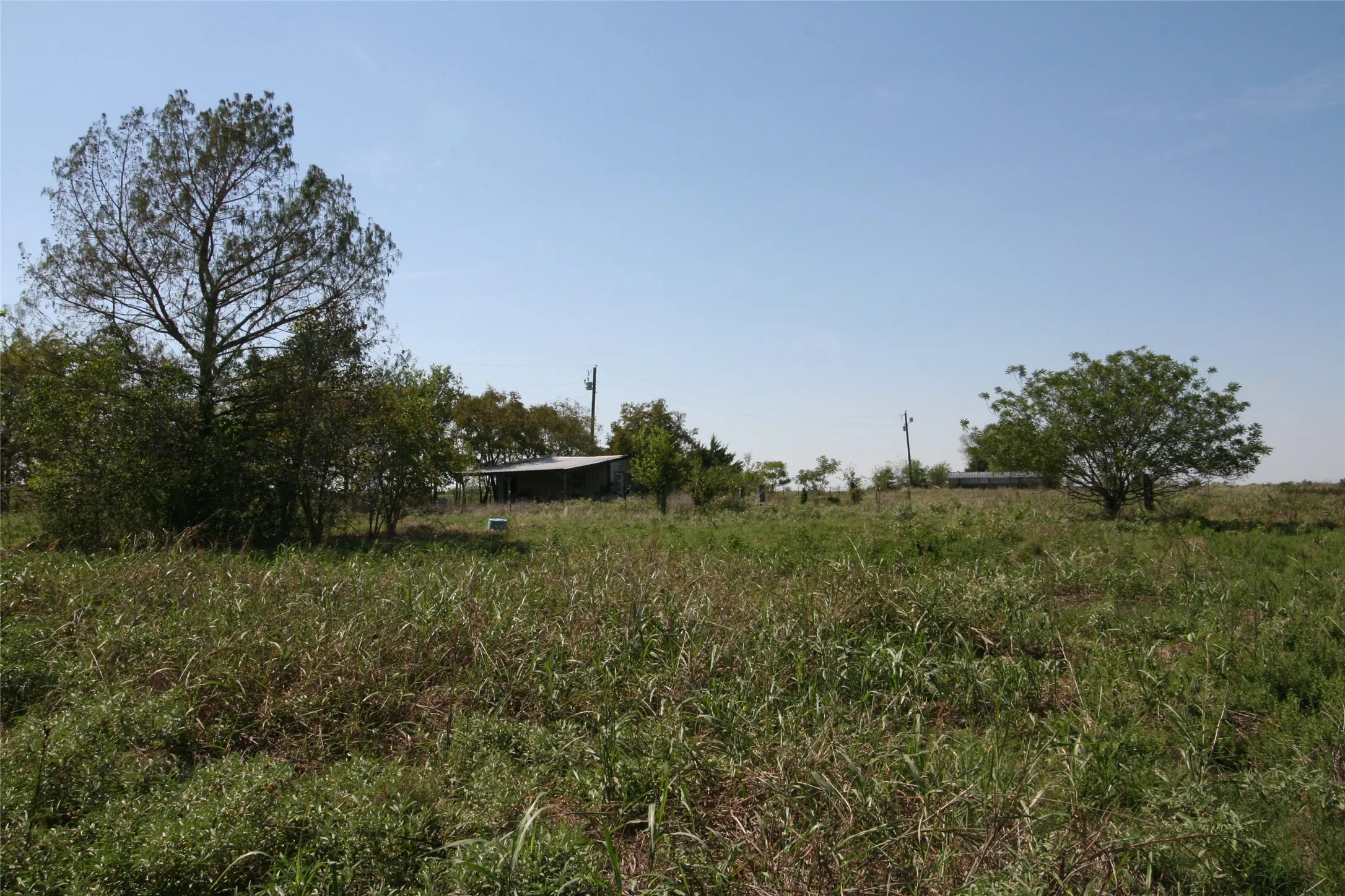 Single Family Residence For Sale in Van Zandt County , 28084 Fm 47, Canton, Texas 75103, 1 Bedroom, 1 Bathroom, Garage spaces, 576 Sqft, built in 2000, mls#21407212, Real Estate Agent in Canton, Homes For Sale in Van Zandt county, Homes For Sale in Canton, Realtor in Canton Texas, Real Estate Brokerage Independent Realty Texas, Luminita Cordes Realtor