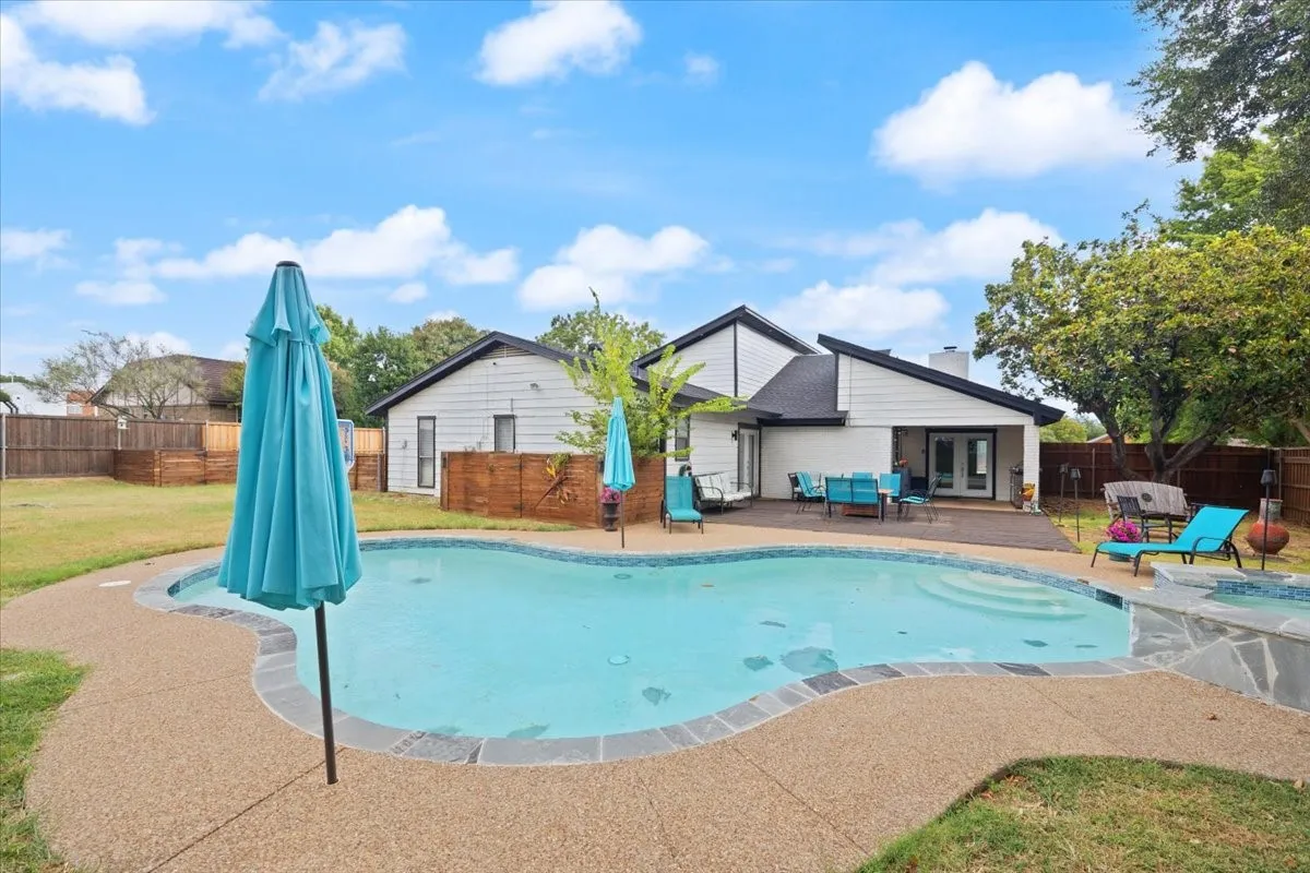 Inground gunite pool