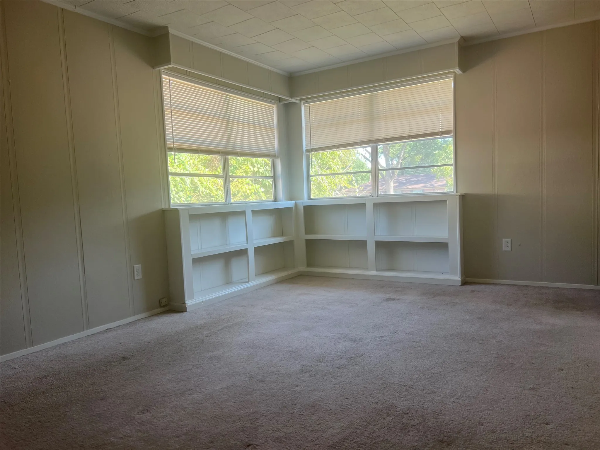 Single Family Residence For Sale in Kaufman County , 105 Davidson Drive, Terrell, Texas 75160, 3 Bedroom, 2 Bathroom, Garage spaces, 1,704 Sqft, built in 1955, mls#21406603, Real Estate Agent in Terrell, Homes For Sale in Kaufman county, Homes For Sale in Terrell, Realtor in Terrell Texas, Real Estate Brokerage Independent Realty Texas, Luminita Cordes Realtor