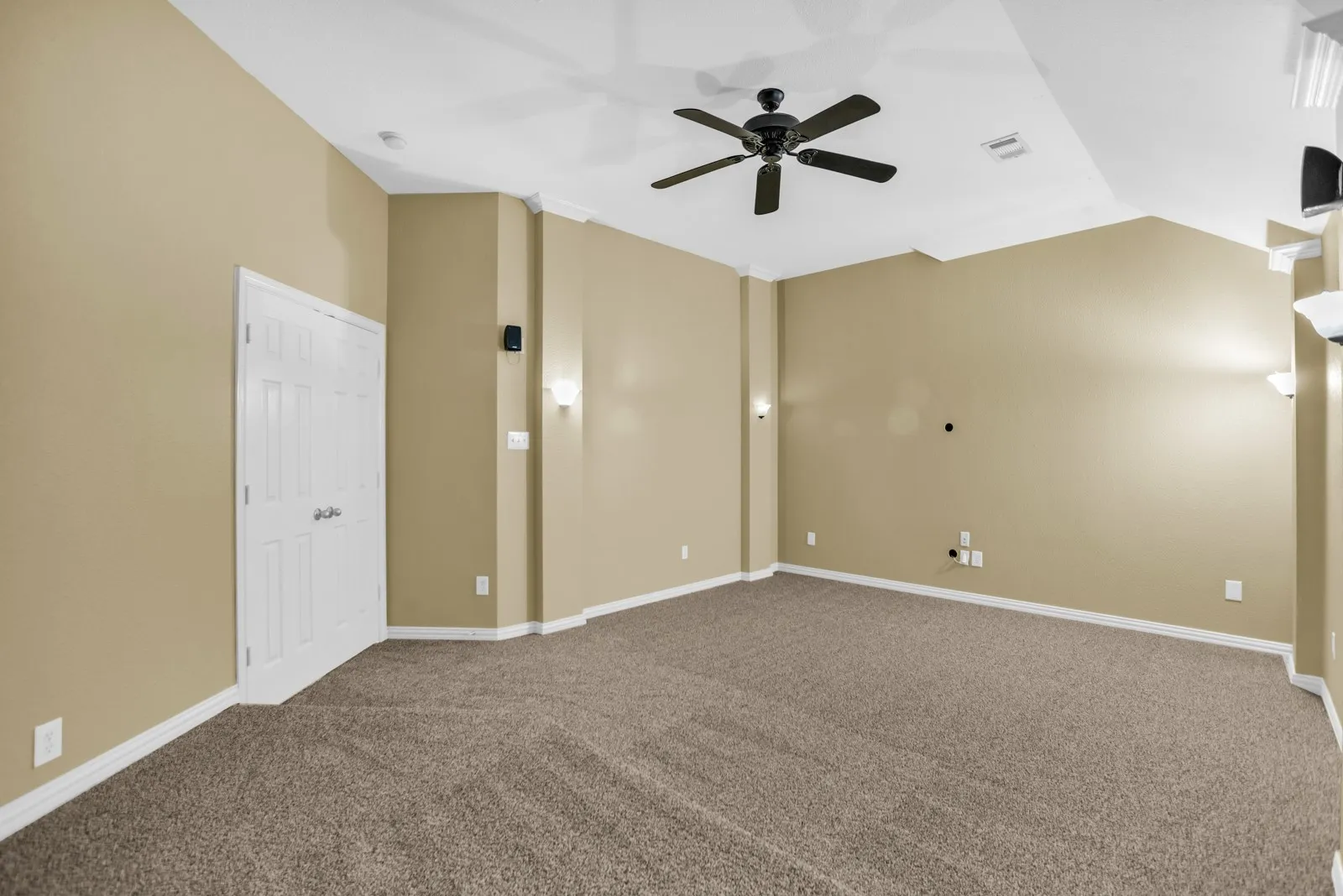 Single Family Residence For Rent in Rockwall County , 513 Mckinney Trail, Fate, Texas 75087, 4 Bedroom, 3 Bathroom, 3 Garage spaces, 3,226 Sqft, built in 2007, mls#21407221, Real Estate Agent in Fate, Homes For Rent in Rockwall county, Homes For Rent in Fate, Realtor in Fate Texas, Real Estate Brokerage Independent Realty Texas, Luminita Cordes Realtor