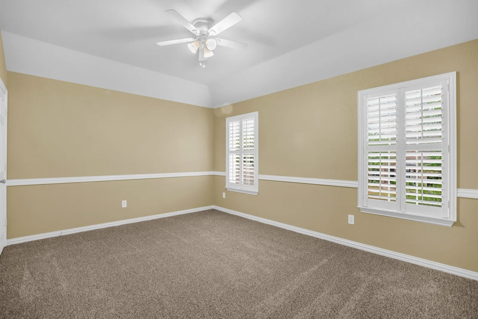 Single Family Residence For Rent in Rockwall County , 513 Mckinney Trail, Fate, Texas 75087, 4 Bedroom, 3 Bathroom, 3 Garage spaces, 3,226 Sqft, built in 2007, mls#21407221, Real Estate Agent in Fate, Homes For Rent in Rockwall county, Homes For Rent in Fate, Realtor in Fate Texas, Real Estate Brokerage Independent Realty Texas, Luminita Cordes Realtor