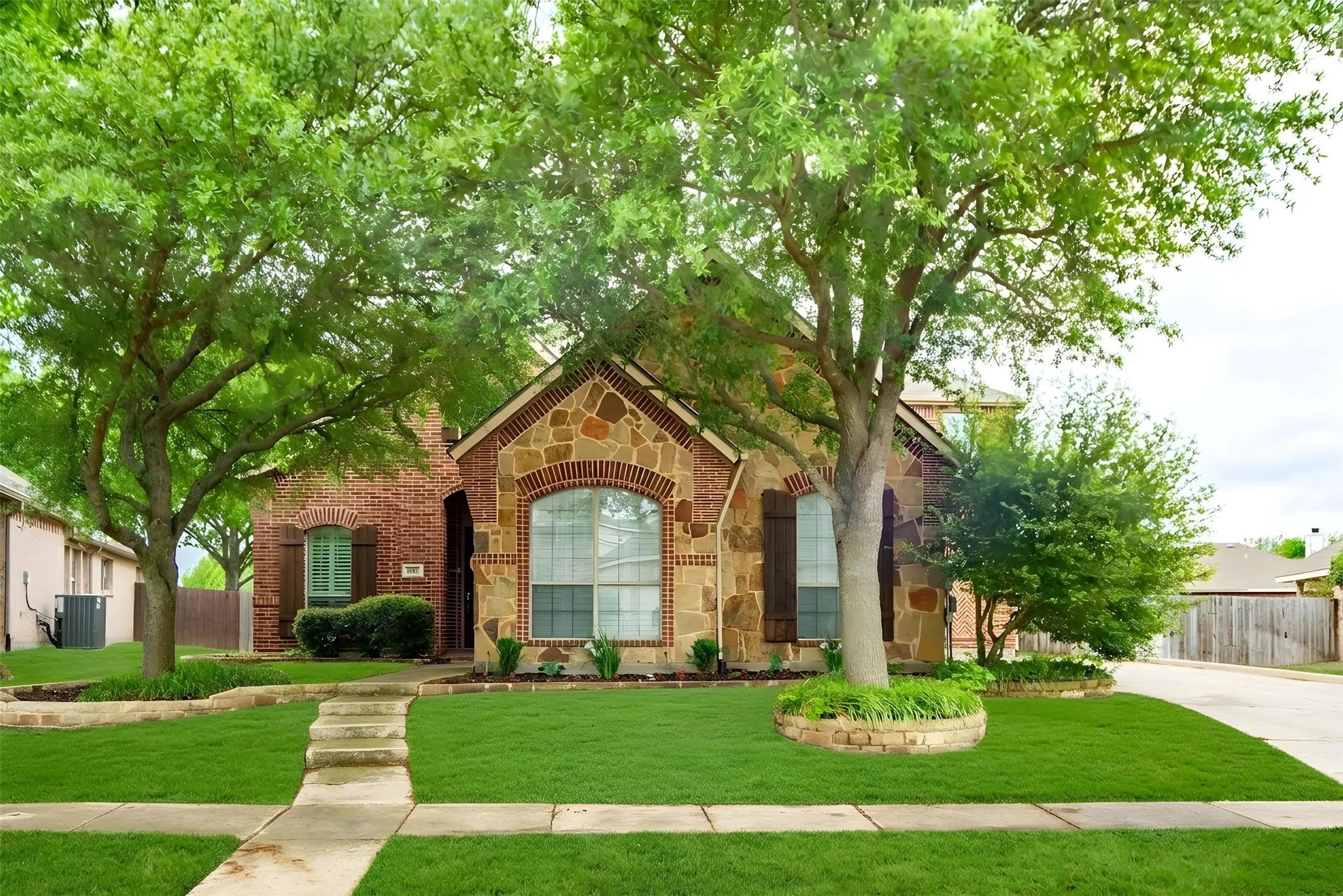 Single Family Residence For Rent in Rockwall County , 513 Mckinney Trail, Fate, Texas 75087, 4 Bedroom, 3 Bathroom, 3 Garage spaces, 3,226 Sqft, built in 2007, mls#21407221, Real Estate Agent in Fate, Homes For Rent in Rockwall county, Homes For Rent in Fate, Realtor in Fate Texas, Real Estate Brokerage Independent Realty Texas, Luminita Cordes Realtor