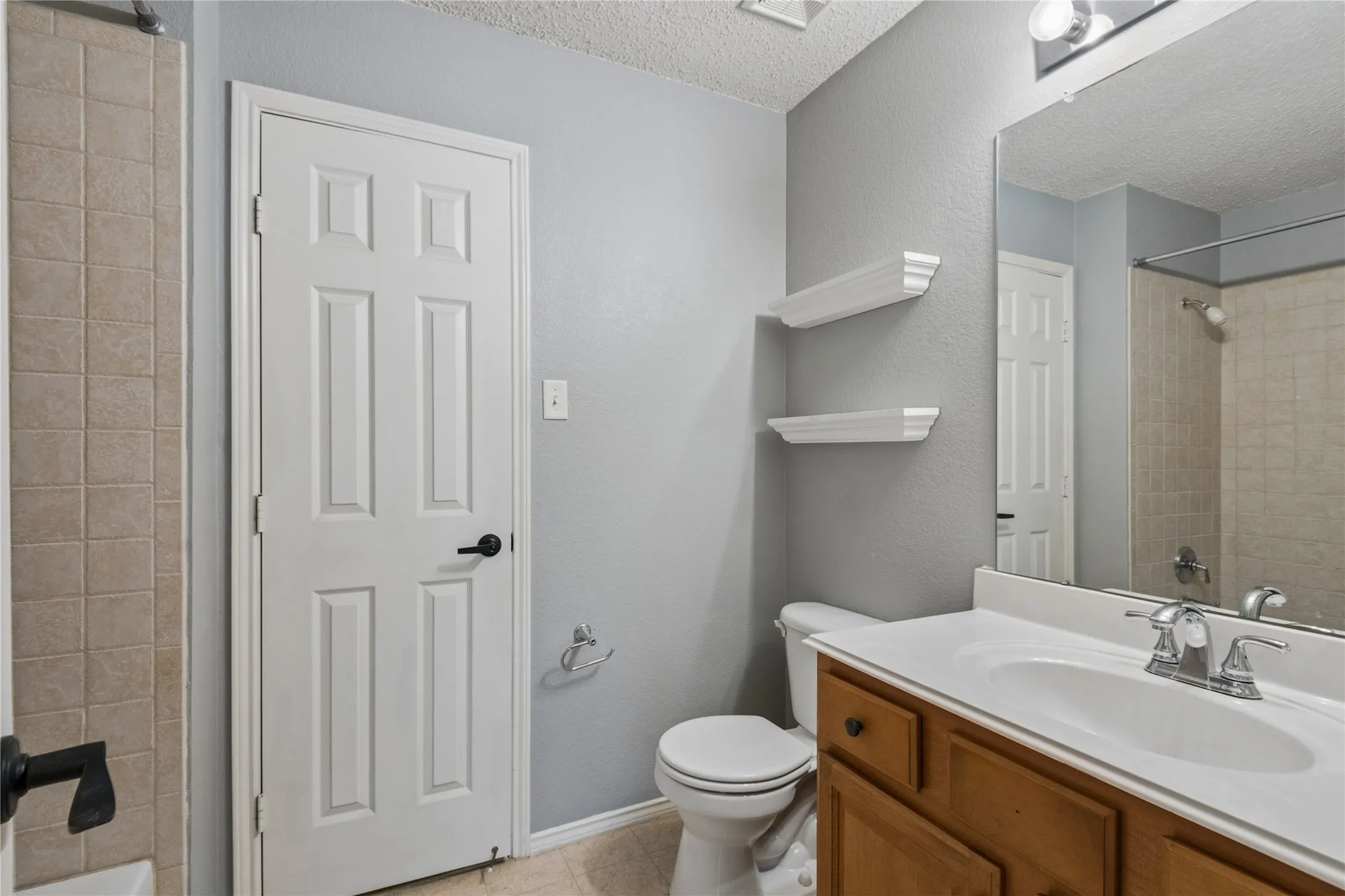 Single Family Residence For Sale in Tarrant County , 5536 Cranberry Drive, Fort Worth, Texas 76137, 4 Bedroom, 4 Bathroom, 3 Garage spaces, 4,002 Sqft, built in 2001, mls#21407223, Real Estate Agent in Fort Worth, Homes For Sale in Tarrant county, Homes For Sale in Fort Worth, Realtor in Fort Worth Texas, Real Estate Brokerage Independent Realty Texas, Luminita Cordes Realtor