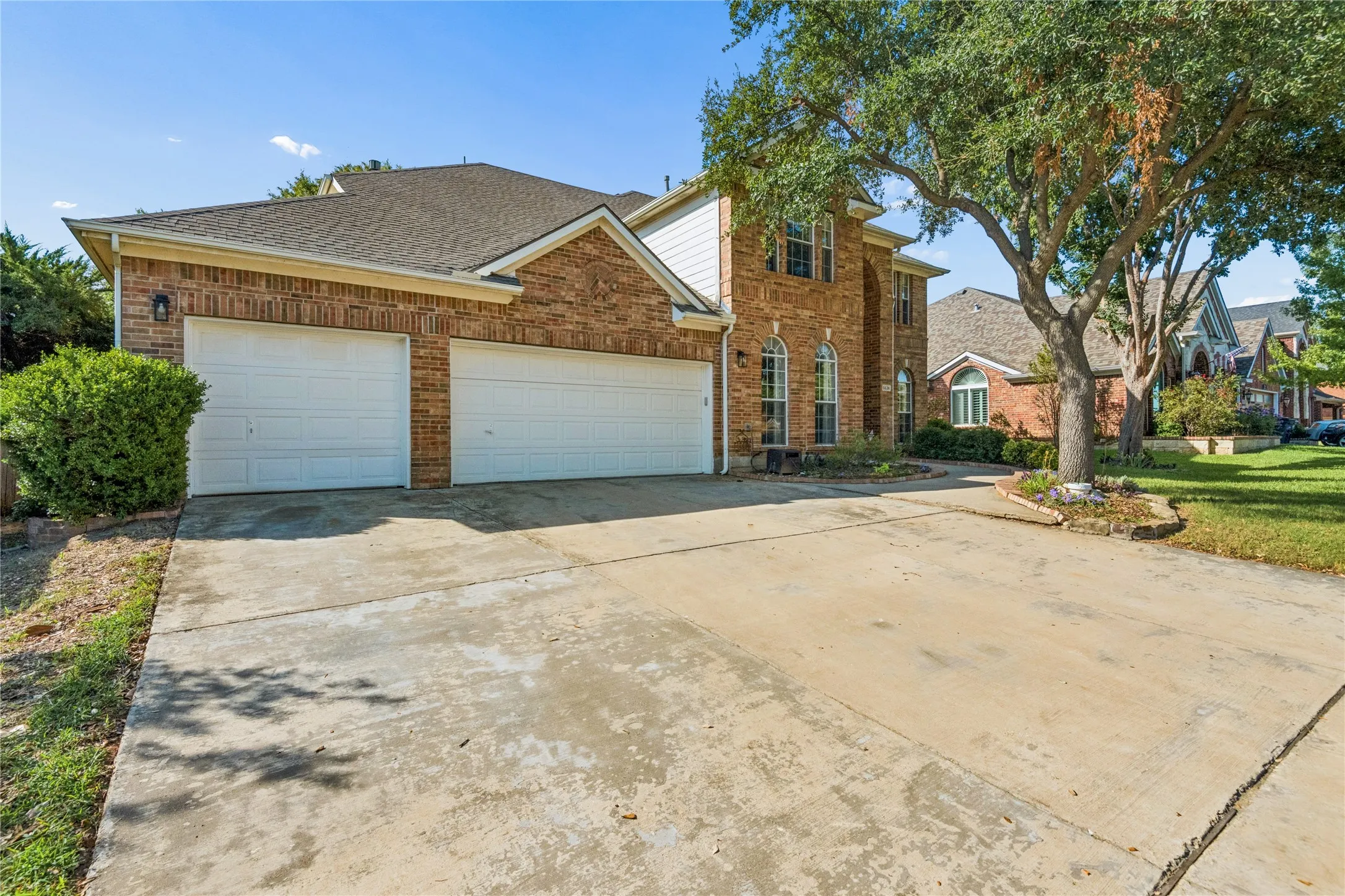Single Family Residence For Sale in Tarrant County , 5536 Cranberry Drive, Fort Worth, Texas 76137, 4 Bedroom, 4 Bathroom, 3 Garage spaces, 4,002 Sqft, built in 2001, mls#21407223, Real Estate Agent in Fort Worth, Homes For Sale in Tarrant county, Homes For Sale in Fort Worth, Realtor in Fort Worth Texas, Real Estate Brokerage Independent Realty Texas, Luminita Cordes Realtor