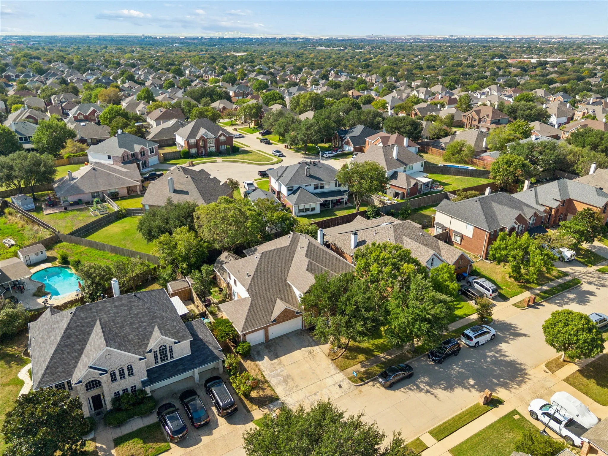 Single Family Residence For Sale in Tarrant County , 5536 Cranberry Drive, Fort Worth, Texas 76137, 4 Bedroom, 4 Bathroom, 3 Garage spaces, 4,002 Sqft, built in 2001, mls#21407223, Real Estate Agent in Fort Worth, Homes For Sale in Tarrant county, Homes For Sale in Fort Worth, Realtor in Fort Worth Texas, Real Estate Brokerage Independent Realty Texas, Luminita Cordes Realtor