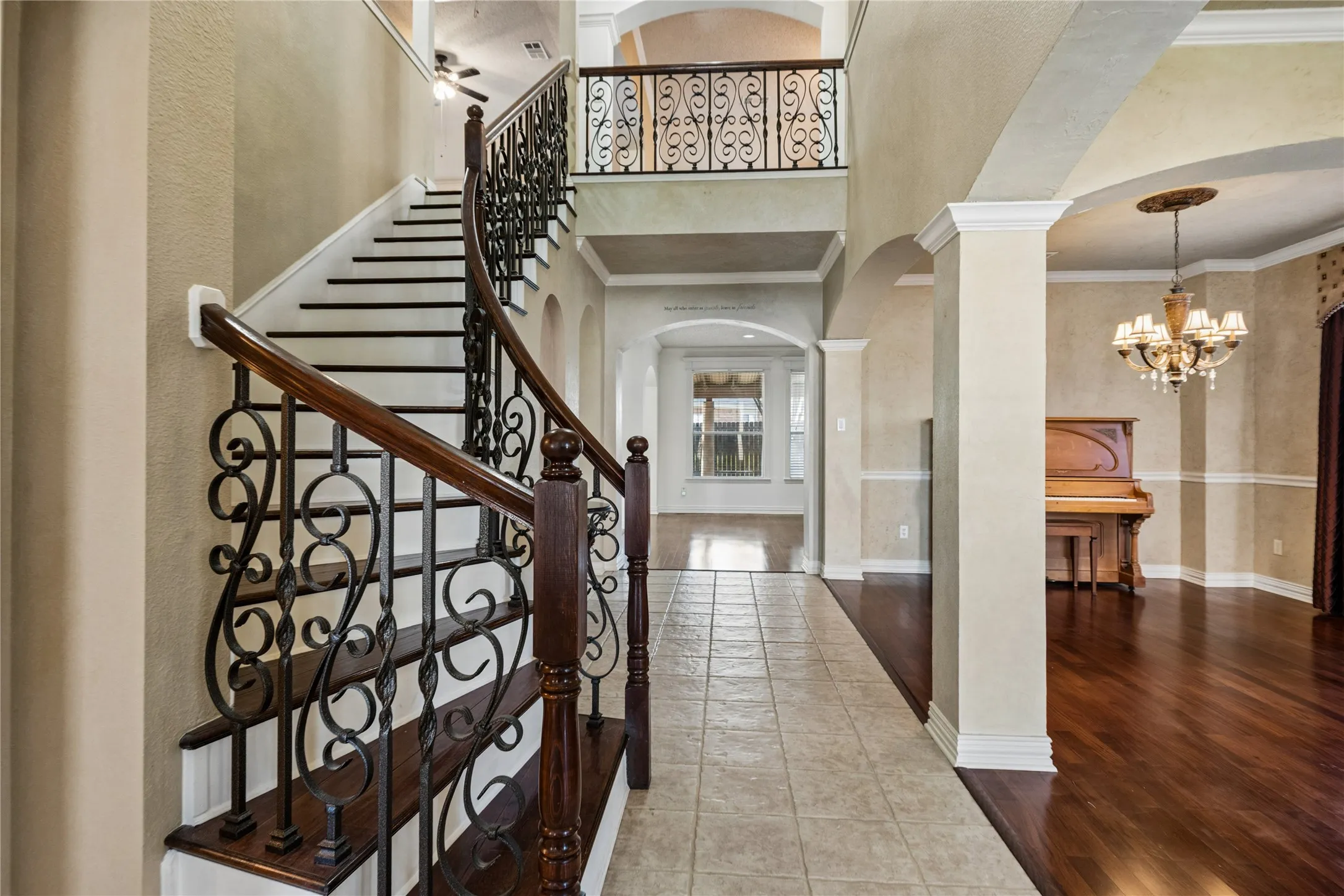 Single Family Residence For Sale in Tarrant County , 5536 Cranberry Drive, Fort Worth, Texas 76137, 4 Bedroom, 4 Bathroom, 3 Garage spaces, 4,002 Sqft, built in 2001, mls#21407223, Real Estate Agent in Fort Worth, Homes For Sale in Tarrant county, Homes For Sale in Fort Worth, Realtor in Fort Worth Texas, Real Estate Brokerage Independent Realty Texas, Luminita Cordes Realtor