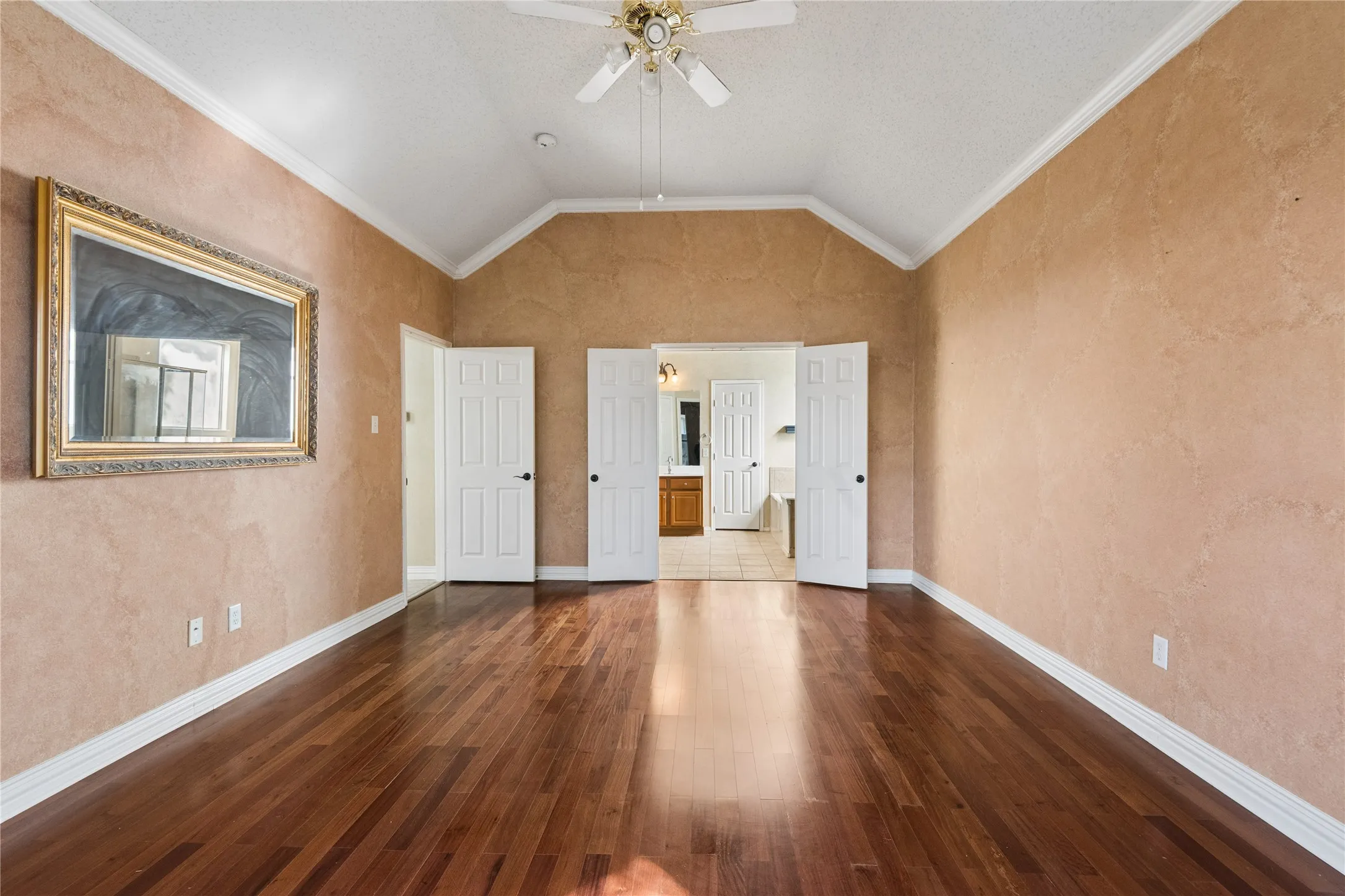 Single Family Residence For Sale in Tarrant County , 5536 Cranberry Drive, Fort Worth, Texas 76137, 4 Bedroom, 4 Bathroom, 3 Garage spaces, 4,002 Sqft, built in 2001, mls#21407223, Real Estate Agent in Fort Worth, Homes For Sale in Tarrant county, Homes For Sale in Fort Worth, Realtor in Fort Worth Texas, Real Estate Brokerage Independent Realty Texas, Luminita Cordes Realtor
