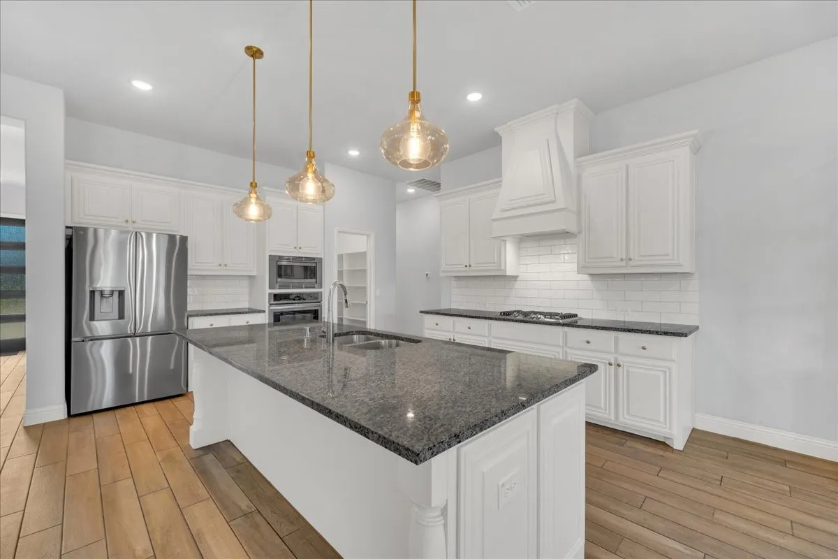 Single Family Residence For Sale in Johnson County , 1410 Quincy Drive, Mansfield, Texas 76063, 4 Bedroom, 3 Bathroom, 2 Garage spaces, 2,260 Sqft, built in 2021, mls#21405943, Real Estate Agent in Mansfield, Homes For Sale in Johnson county, Homes For Sale in Mansfield, Realtor in Mansfield Texas, Real Estate Brokerage Independent Realty Texas, Luminita Cordes Realtor