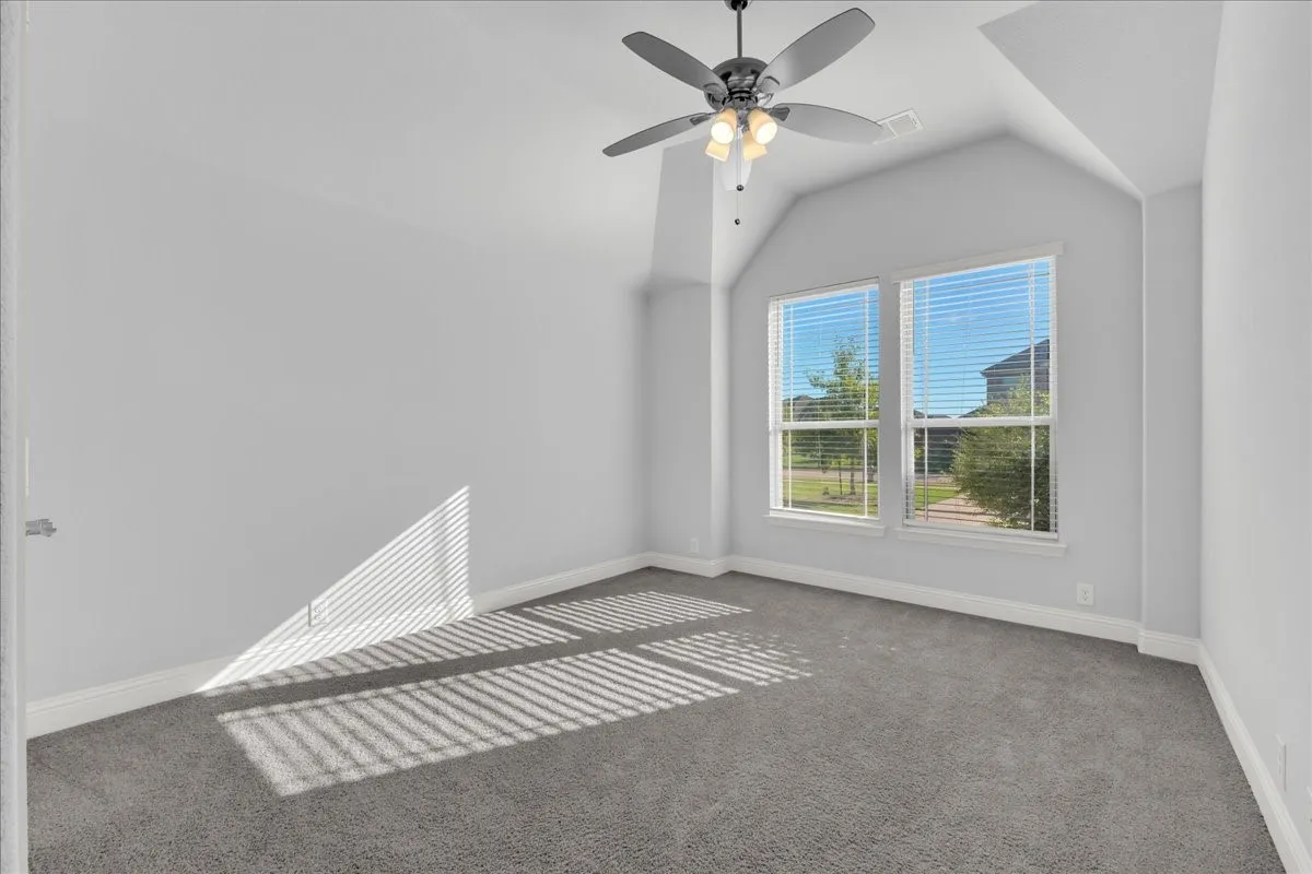 Bedroom 1 (guest room)