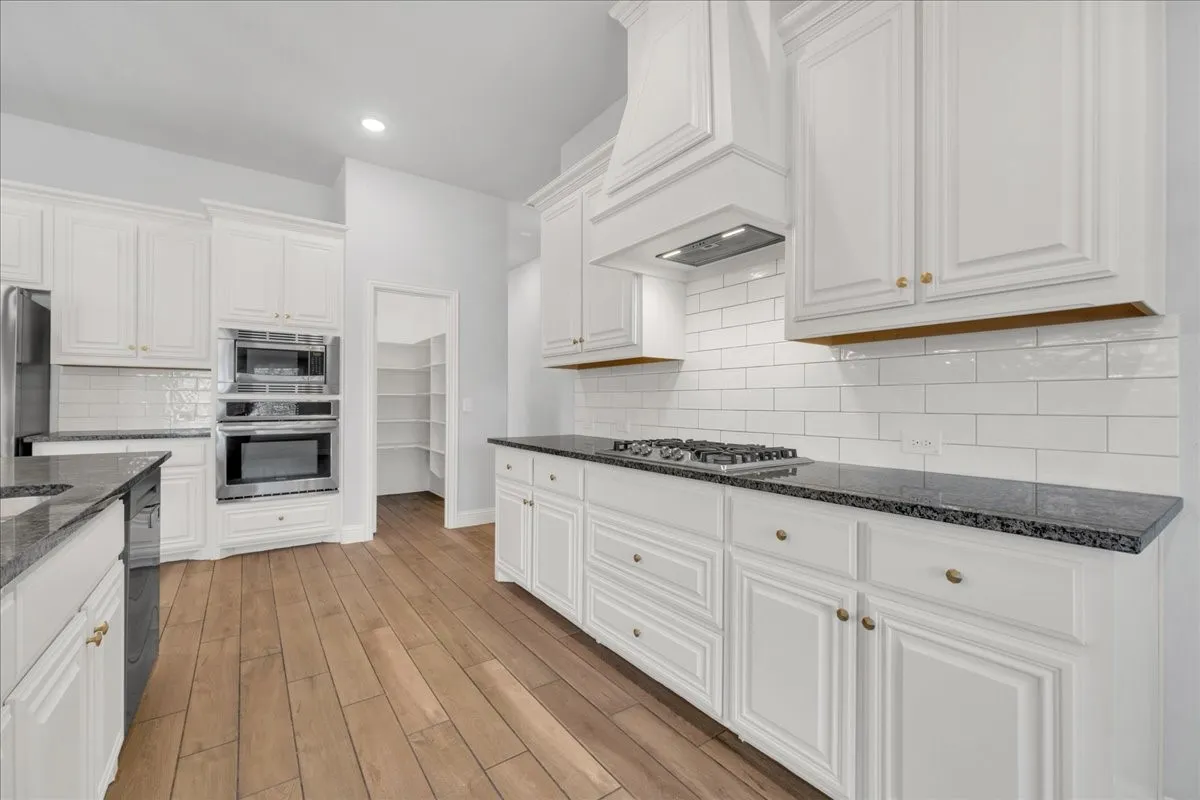Single Family Residence For Sale in Johnson County , 1410 Quincy Drive, Mansfield, Texas 76063, 4 Bedroom, 3 Bathroom, 2 Garage spaces, 2,260 Sqft, built in 2021, mls#21405943, Real Estate Agent in Mansfield, Homes For Sale in Johnson county, Homes For Sale in Mansfield, Realtor in Mansfield Texas, Real Estate Brokerage Independent Realty Texas, Luminita Cordes Realtor