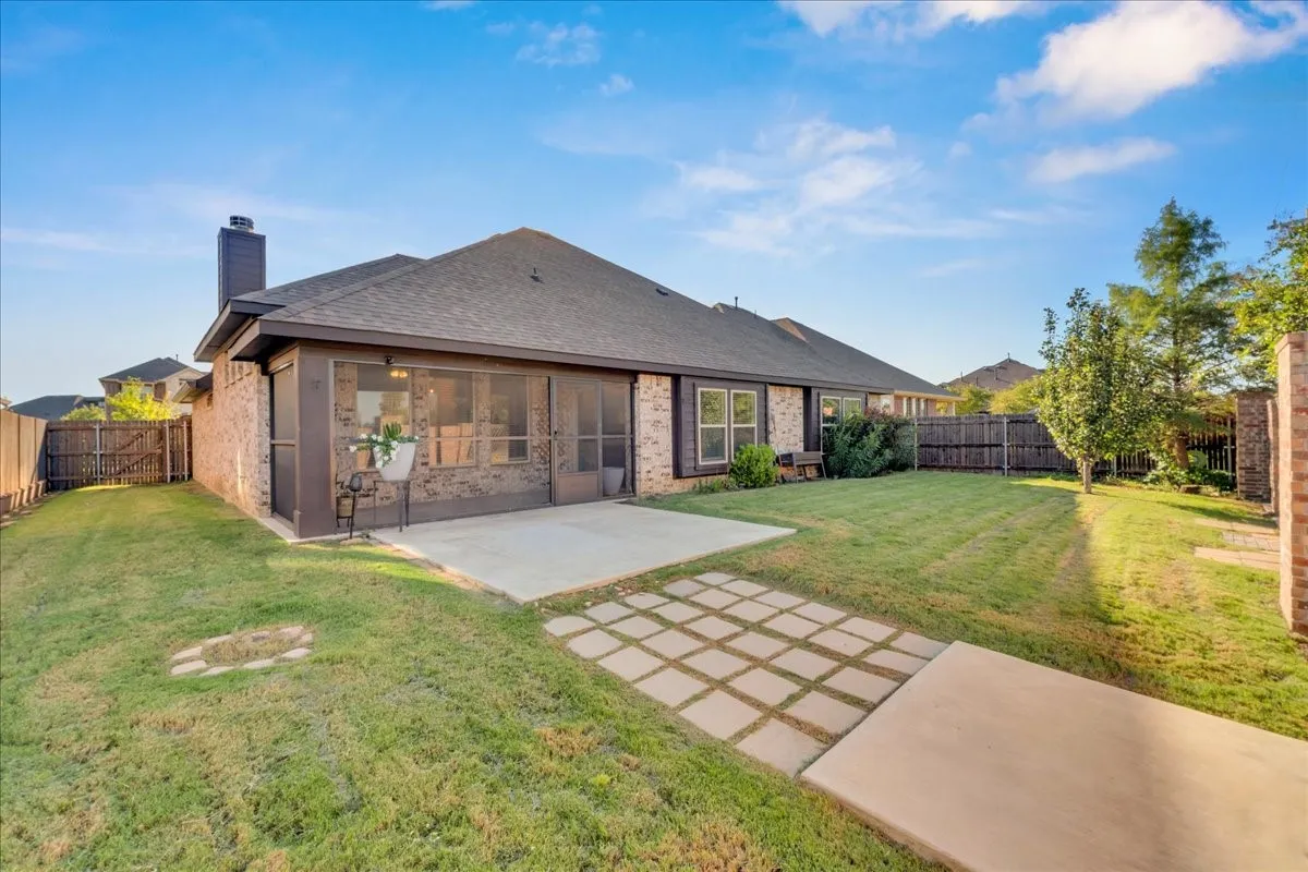 Single Family Residence For Sale in Johnson County , 1410 Quincy Drive, Mansfield, Texas 76063, 4 Bedroom, 3 Bathroom, 2 Garage spaces, 2,260 Sqft, built in 2021, mls#21405943, Real Estate Agent in Mansfield, Homes For Sale in Johnson county, Homes For Sale in Mansfield, Realtor in Mansfield Texas, Real Estate Brokerage Independent Realty Texas, Luminita Cordes Realtor