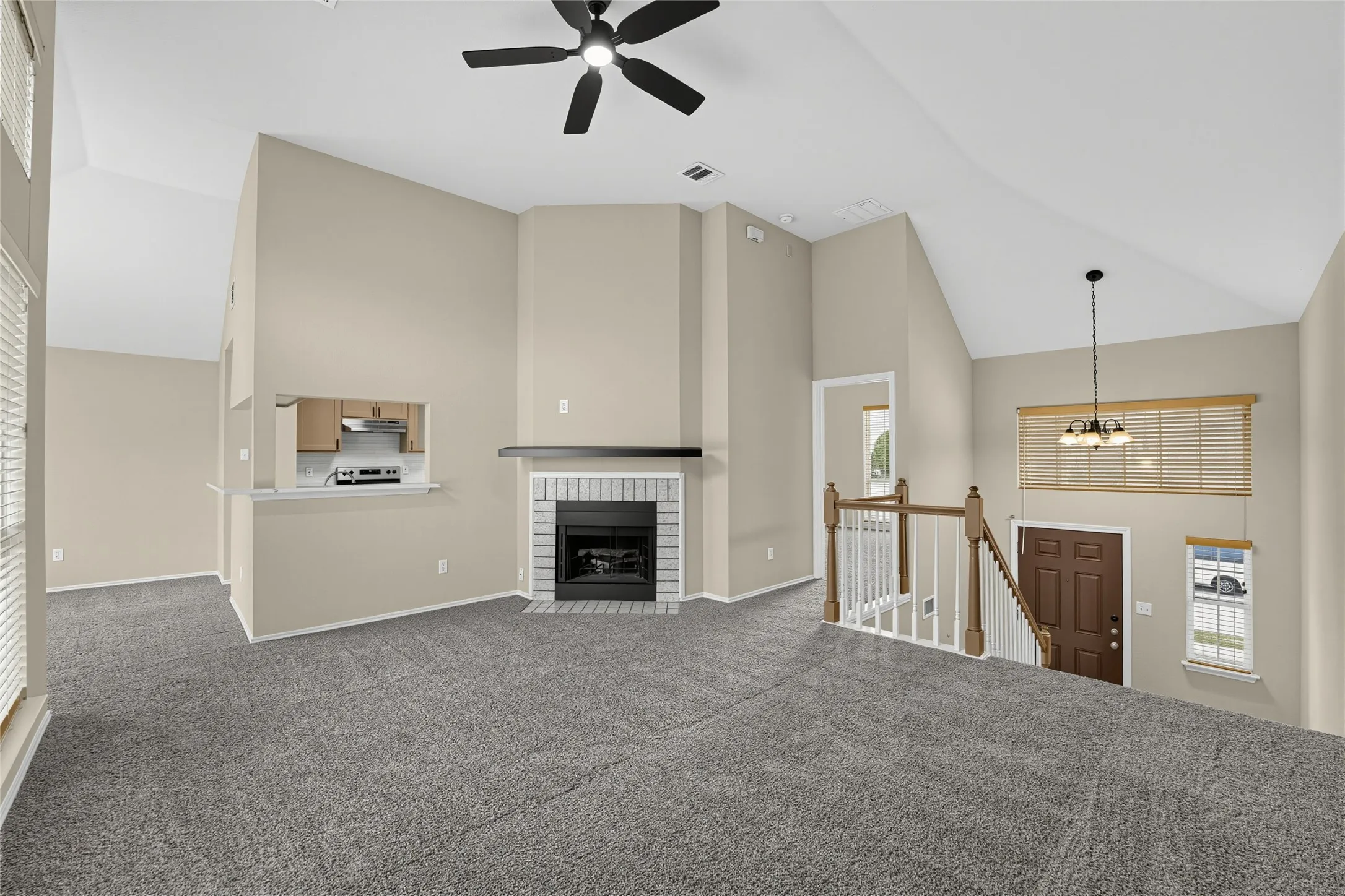 Single Family Residence For Sale in Denton County , 1335 Jasmine Drive, Lewisville, Texas 75077, 3 Bedroom, 2 Bathroom, 2 Garage spaces, 1,625 Sqft, built in 1986, mls#21396425, Real Estate Agent in Lewisville, Homes For Sale in Denton county, Homes For Sale in Lewisville, Realtor in Lewisville Texas, Real Estate Brokerage Independent Realty Texas, Luminita Cordes Realtor