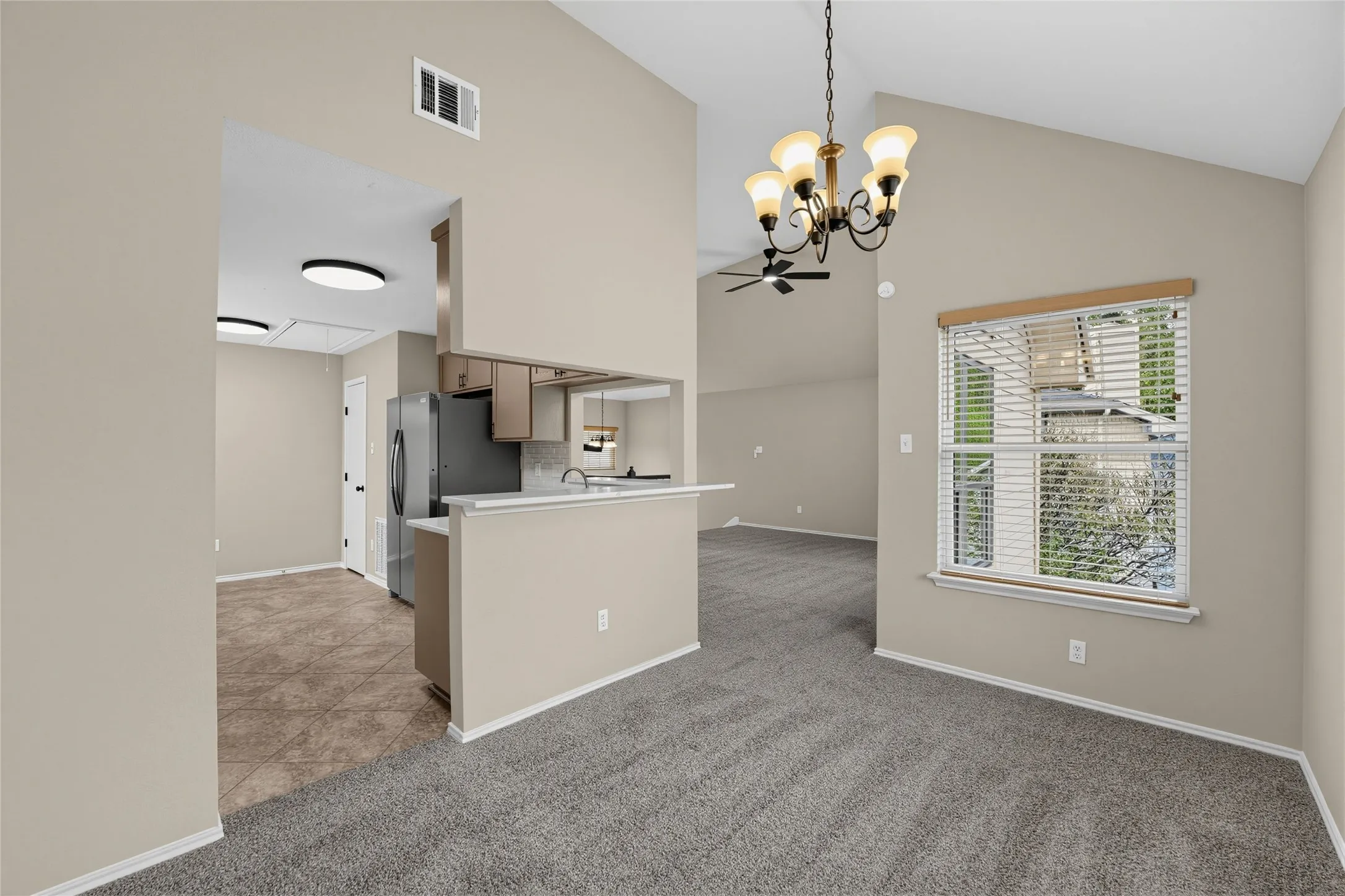 Single Family Residence For Sale in Denton County , 1335 Jasmine Drive, Lewisville, Texas 75077, 3 Bedroom, 2 Bathroom, 2 Garage spaces, 1,625 Sqft, built in 1986, mls#21396425, Real Estate Agent in Lewisville, Homes For Sale in Denton county, Homes For Sale in Lewisville, Realtor in Lewisville Texas, Real Estate Brokerage Independent Realty Texas, Luminita Cordes Realtor