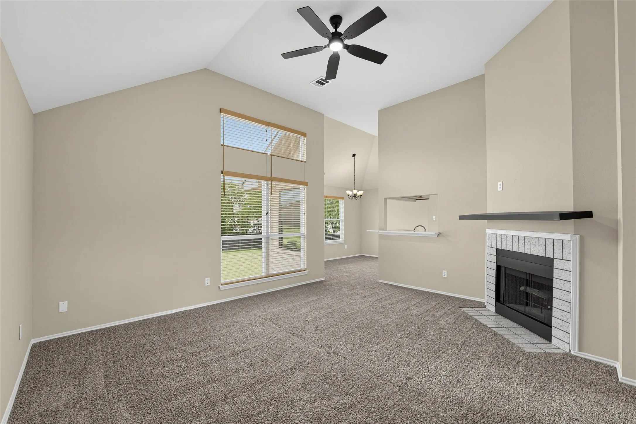 Single Family Residence For Sale in Denton County , 1335 Jasmine Drive, Lewisville, Texas 75077, 3 Bedroom, 2 Bathroom, 2 Garage spaces, 1,625 Sqft, built in 1986, mls#21396425, Real Estate Agent in Lewisville, Homes For Sale in Denton county, Homes For Sale in Lewisville, Realtor in Lewisville Texas, Real Estate Brokerage Independent Realty Texas, Luminita Cordes Realtor