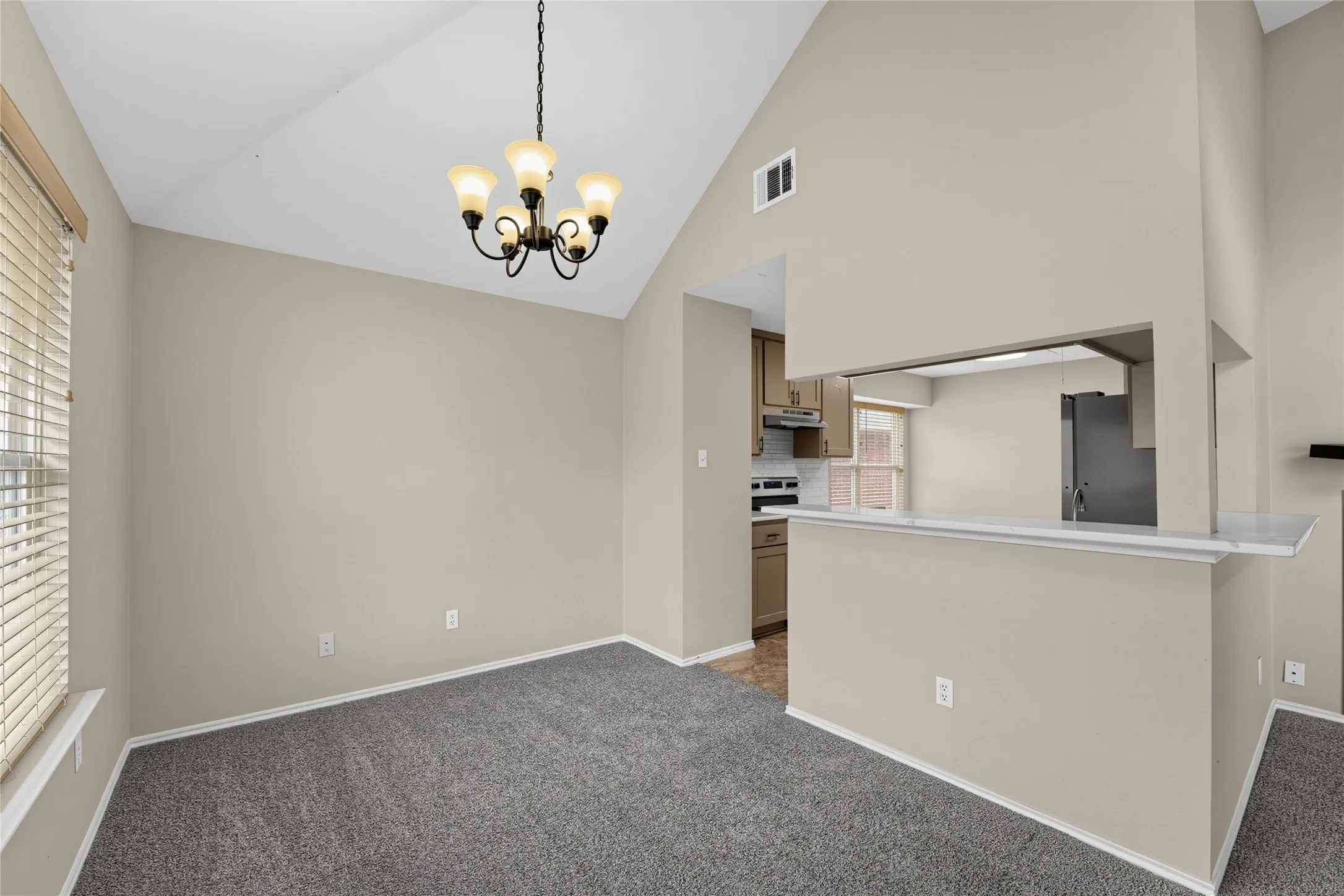 Single Family Residence For Sale in Denton County , 1335 Jasmine Drive, Lewisville, Texas 75077, 3 Bedroom, 2 Bathroom, 2 Garage spaces, 1,625 Sqft, built in 1986, mls#21396425, Real Estate Agent in Lewisville, Homes For Sale in Denton county, Homes For Sale in Lewisville, Realtor in Lewisville Texas, Real Estate Brokerage Independent Realty Texas, Luminita Cordes Realtor