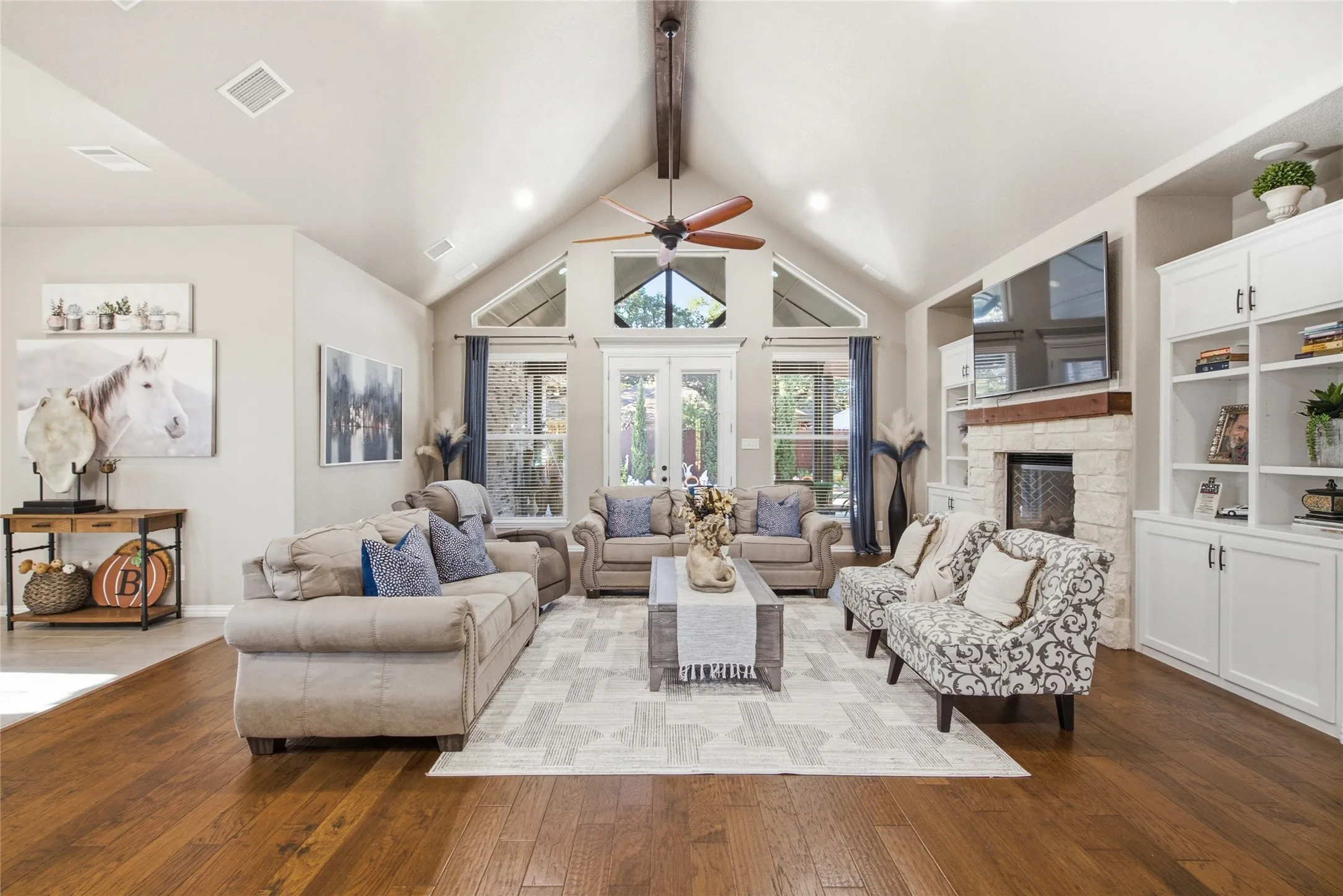 Single Family Residence For Sale in Tarrant County , 108 Ty Lane, Azle, Texas 76020, 3 Bedroom, 2 Bathroom, 3 Garage spaces, 2,273 Sqft, built in 2019, mls#21407233, Real Estate Agent in Azle, Homes For Sale in Tarrant county, Homes For Sale in Azle, Realtor in Azle Texas, Real Estate Brokerage Independent Realty Texas, Luminita Cordes Realtor