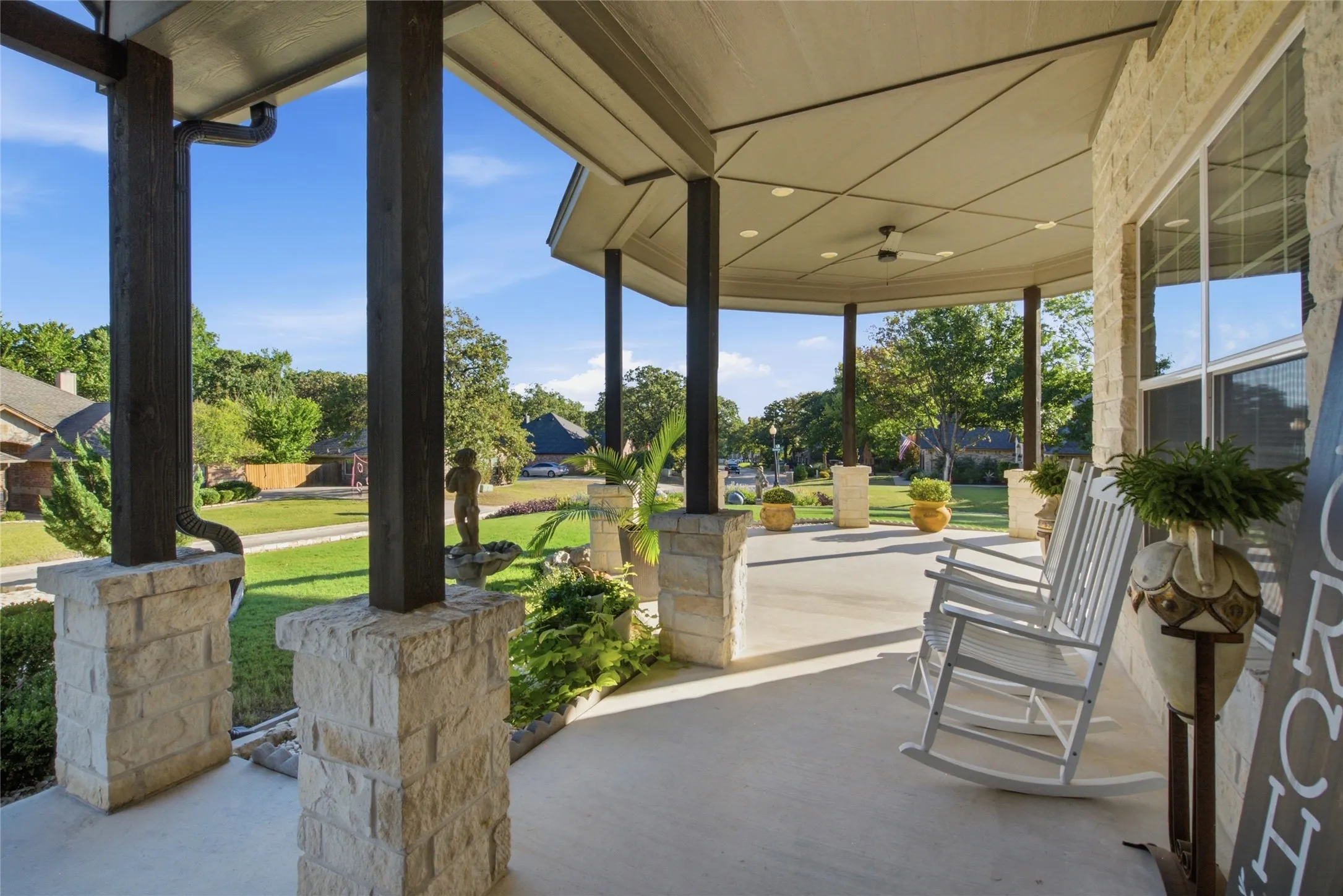Single Family Residence For Sale in Tarrant County , 108 Ty Lane, Azle, Texas 76020, 3 Bedroom, 2 Bathroom, 3 Garage spaces, 2,273 Sqft, built in 2019, mls#21407233, Real Estate Agent in Azle, Homes For Sale in Tarrant county, Homes For Sale in Azle, Realtor in Azle Texas, Real Estate Brokerage Independent Realty Texas, Luminita Cordes Realtor