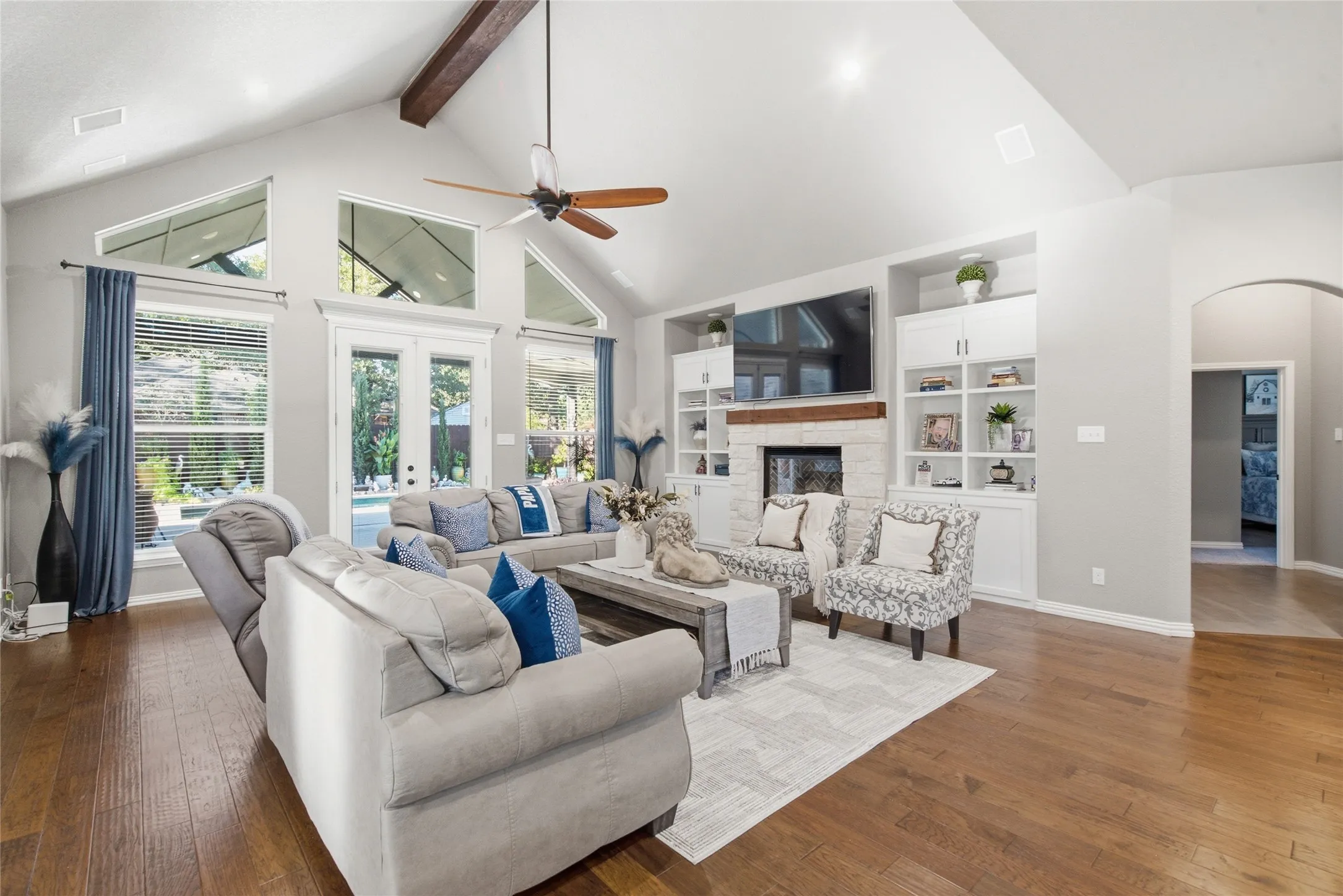 Single Family Residence For Sale in Tarrant County , 108 Ty Lane, Azle, Texas 76020, 3 Bedroom, 2 Bathroom, 3 Garage spaces, 2,273 Sqft, built in 2019, mls#21407233, Real Estate Agent in Azle, Homes For Sale in Tarrant county, Homes For Sale in Azle, Realtor in Azle Texas, Real Estate Brokerage Independent Realty Texas, Luminita Cordes Realtor