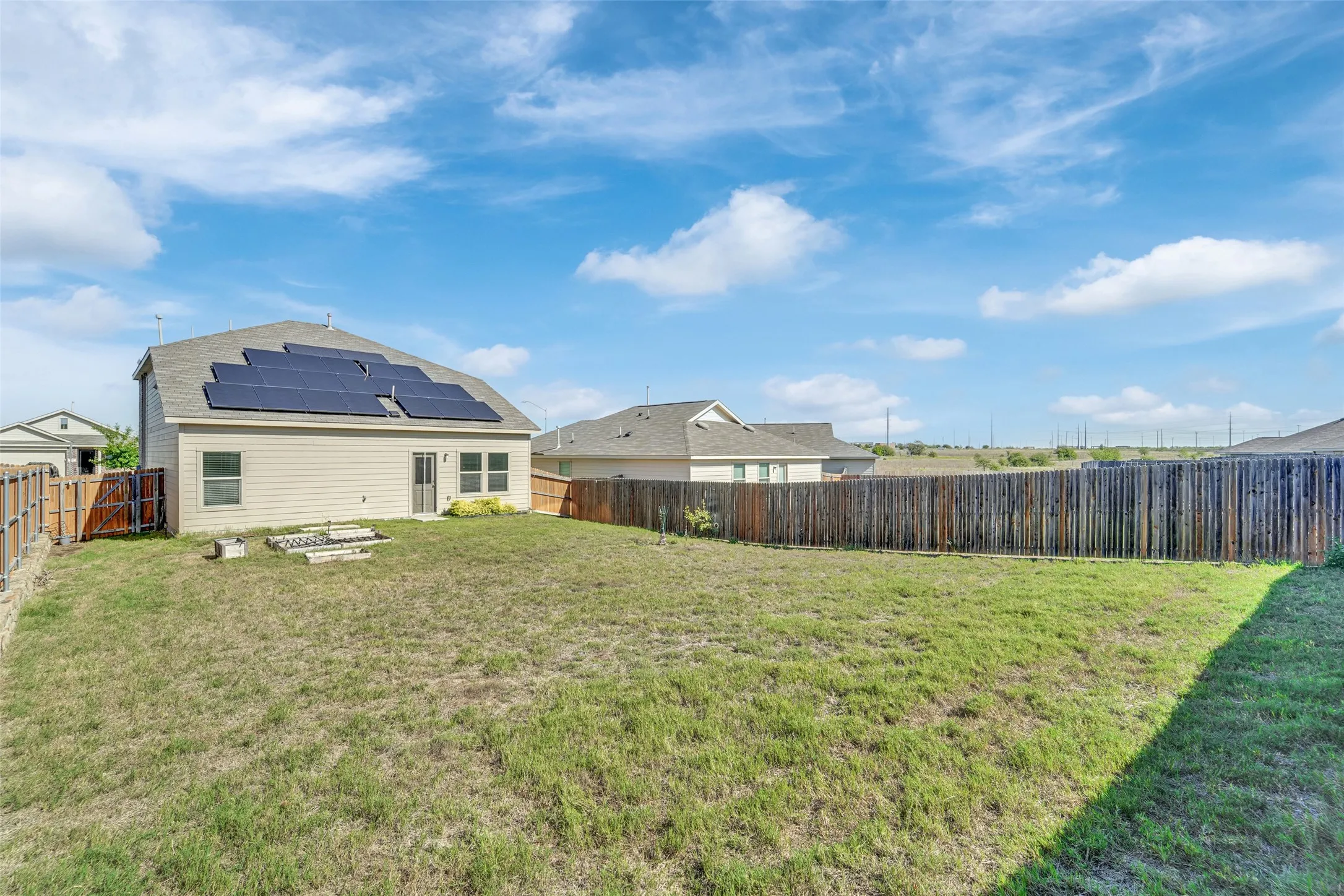 Single Family Residence For Rent in Denton County , 305 Frio Pass Trail, Fort Worth, Texas 76052, 4 Bedroom, 3 Bathroom, 2 Garage spaces, 1,916 Sqft, built in 2021, mls#21405648, Real Estate Agent in Fort Worth, Homes For Rent in Denton county, Homes For Rent in Fort Worth, Realtor in Fort Worth Texas, Real Estate Brokerage Independent Realty Texas, Luminita Cordes Realtor
