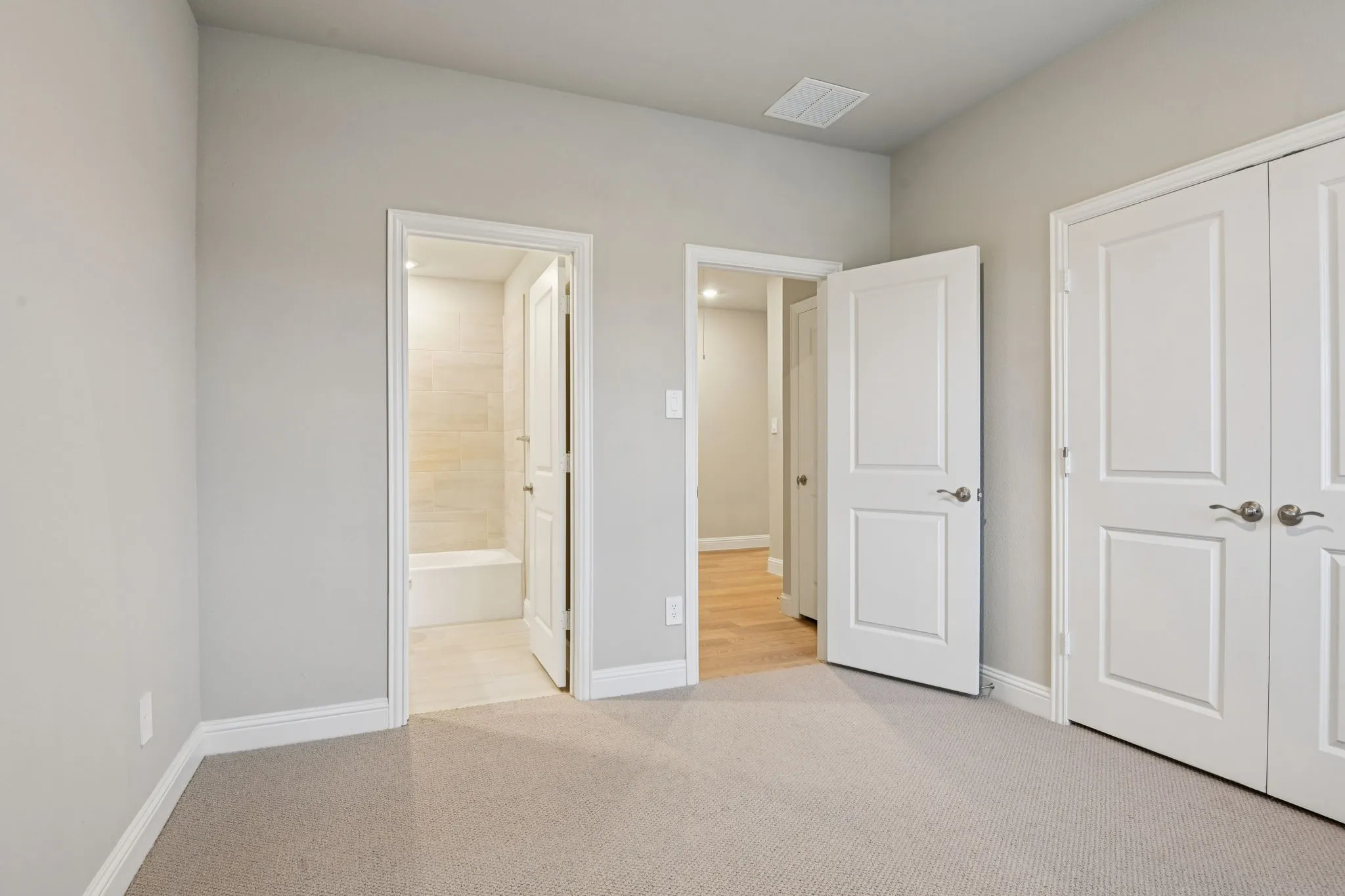 Photo is not of the actual home, but is an inspirational photo of builder’s model home and may depict options, furnishings, and/or decorator features that are not included.