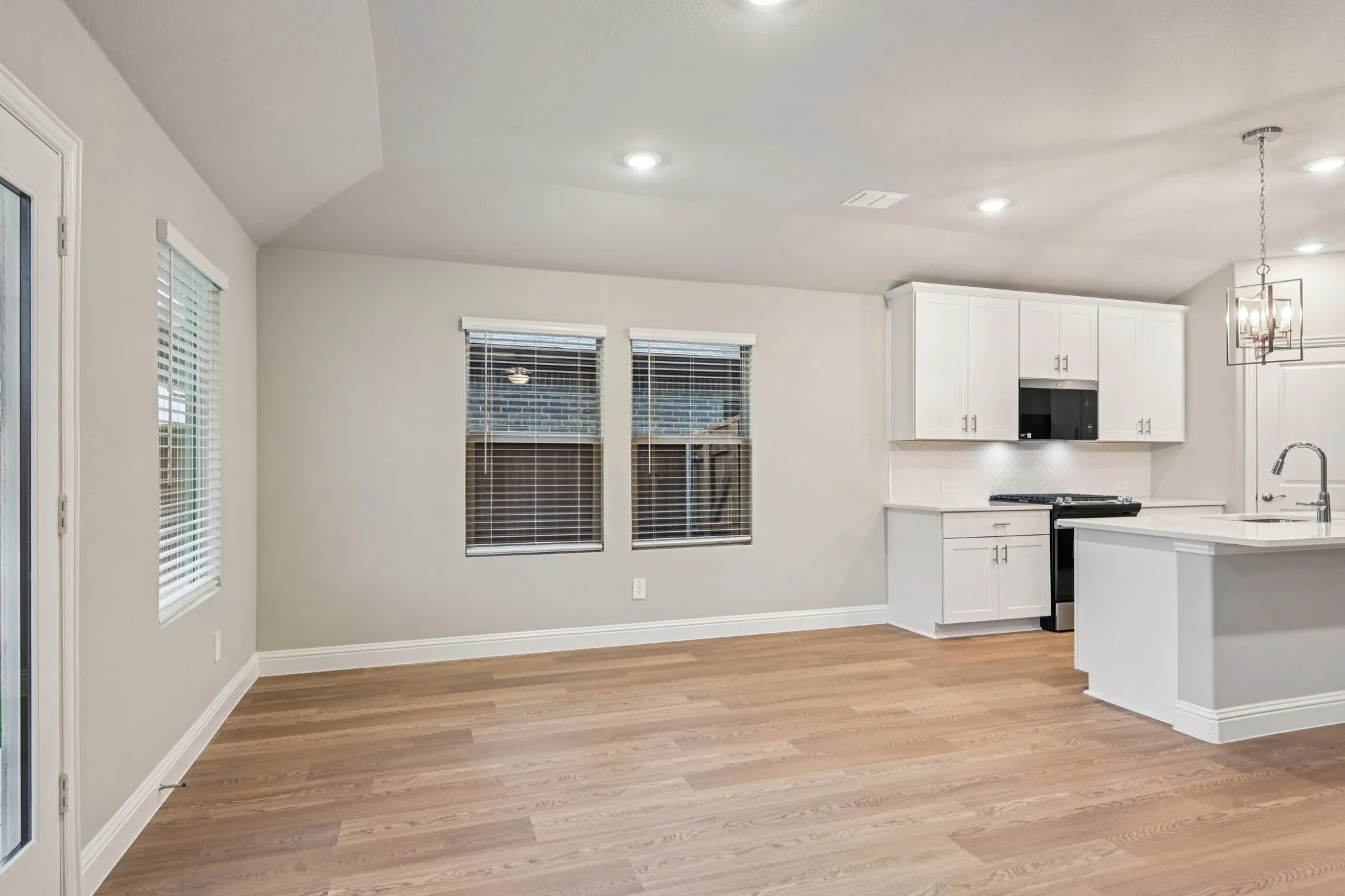 Photo is not of the actual home, but is an inspirational photo of builder’s model home and may depict options, furnishings, and/or decorator features that are not included.