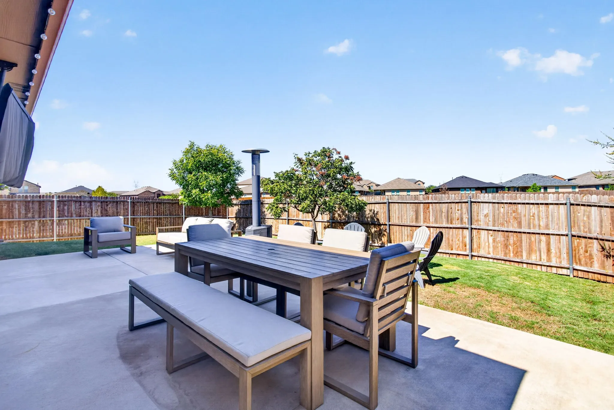 Single Family Residence For Sale in Tarrant County , 1121 Lakin Road, Fort Worth, Texas 76177, 4 Bedroom, 2 Bathroom, 2 Garage spaces, 2,022 Sqft, built in 2018, mls#21406515, Real Estate Agent in Fort Worth, Homes For Sale in Tarrant county, Homes For Sale in Fort Worth, Realtor in Fort Worth Texas, Real Estate Brokerage Independent Realty Texas, Luminita Cordes Realtor