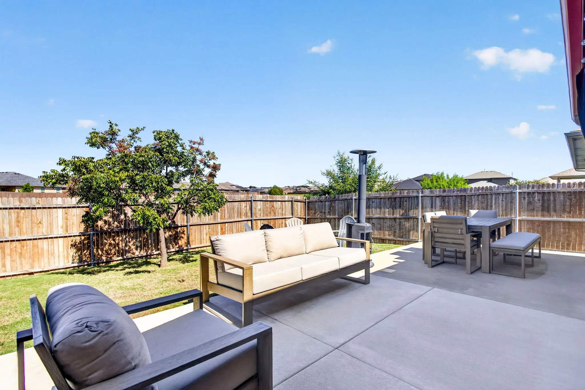 Single Family Residence For Sale in Tarrant County , 1121 Lakin Road, Fort Worth, Texas 76177, 4 Bedroom, 2 Bathroom, 2 Garage spaces, 2,022 Sqft, built in 2018, mls#21406515, Real Estate Agent in Fort Worth, Homes For Sale in Tarrant county, Homes For Sale in Fort Worth, Realtor in Fort Worth Texas, Real Estate Brokerage Independent Realty Texas, Luminita Cordes Realtor