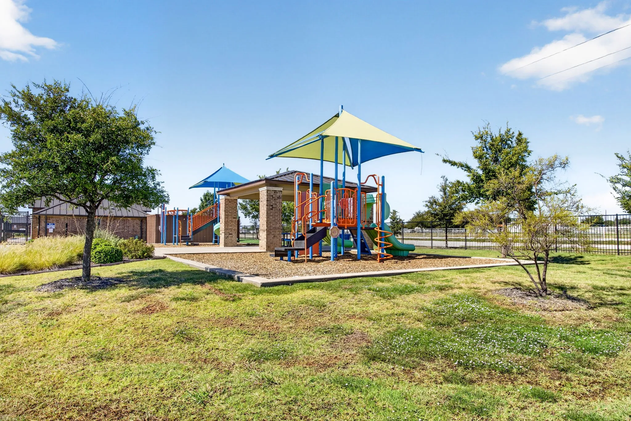 Single Family Residence For Sale in Tarrant County , 1121 Lakin Road, Fort Worth, Texas 76177, 4 Bedroom, 2 Bathroom, 2 Garage spaces, 2,022 Sqft, built in 2018, mls#21406515, Real Estate Agent in Fort Worth, Homes For Sale in Tarrant county, Homes For Sale in Fort Worth, Realtor in Fort Worth Texas, Real Estate Brokerage Independent Realty Texas, Luminita Cordes Realtor