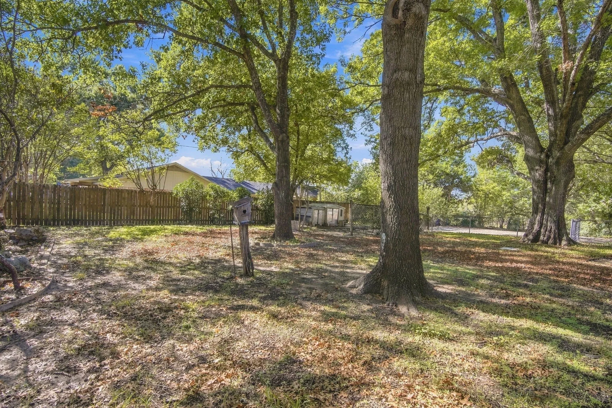 Single Family Residence For Sale in Ellis County , 522 Old Telico Road, Ennis, Texas 75119, 3 Bedroom, 2 Bathroom, 2 Garage spaces, 1,924 Sqft, built in 1962, mls#21406545, Real Estate Agent in Ennis, Homes For Sale in Ellis county, Homes For Sale in Ennis, Realtor in Ennis Texas, Real Estate Brokerage Independent Realty Texas, Luminita Cordes Realtor