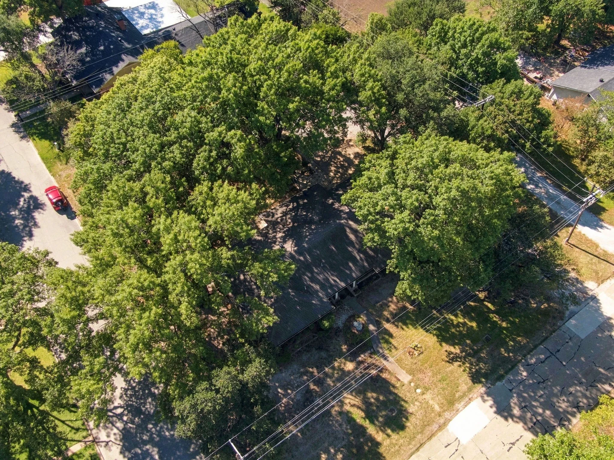 Single Family Residence For Sale in Ellis County , 522 Old Telico Road, Ennis, Texas 75119, 3 Bedroom, 2 Bathroom, 2 Garage spaces, 1,924 Sqft, built in 1962, mls#21406545, Real Estate Agent in Ennis, Homes For Sale in Ellis county, Homes For Sale in Ennis, Realtor in Ennis Texas, Real Estate Brokerage Independent Realty Texas, Luminita Cordes Realtor