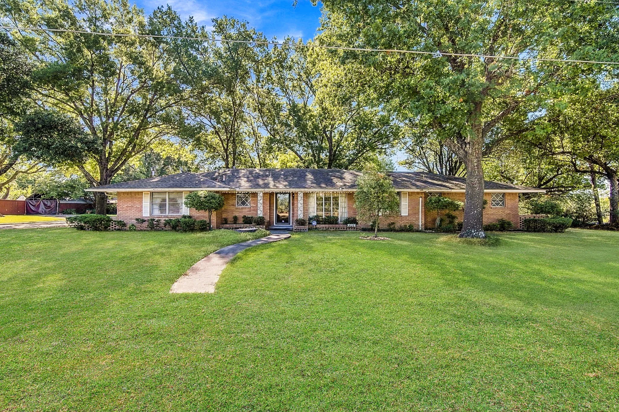 Single Family Residence For Sale