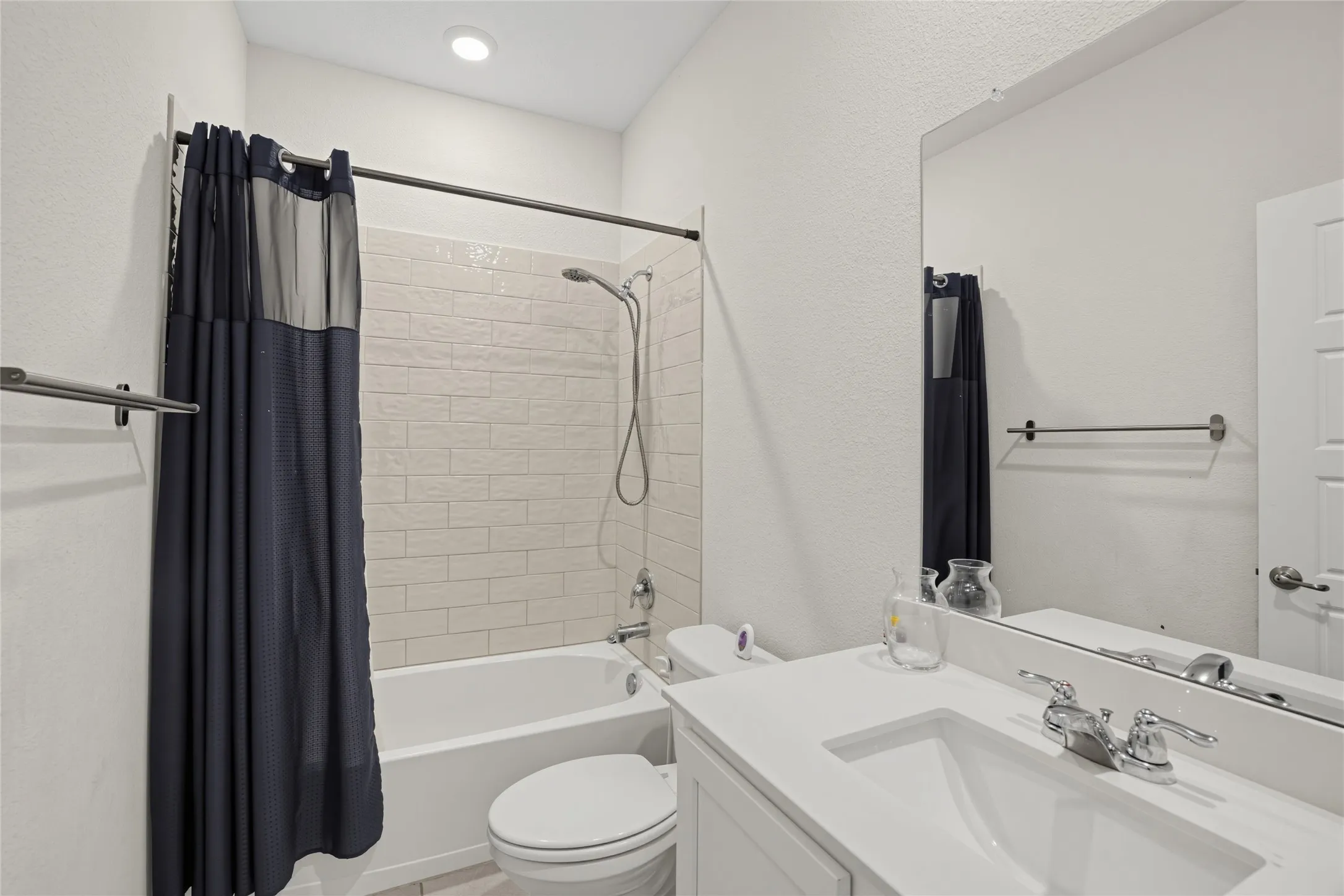 Single Family Residence For Sale in Rockwall County , 302 Cliffmere Drive, Fate, Texas 75087, 4 Bedroom, 3 Bathroom, 2 Garage spaces, 2,349 Sqft, built in 2022, mls#21406458, Real Estate Agent in Fate, Homes For Sale in Rockwall county, Homes For Sale in Fate, Realtor in Fate Texas, Real Estate Brokerage Independent Realty Texas, Luminita Cordes Realtor
