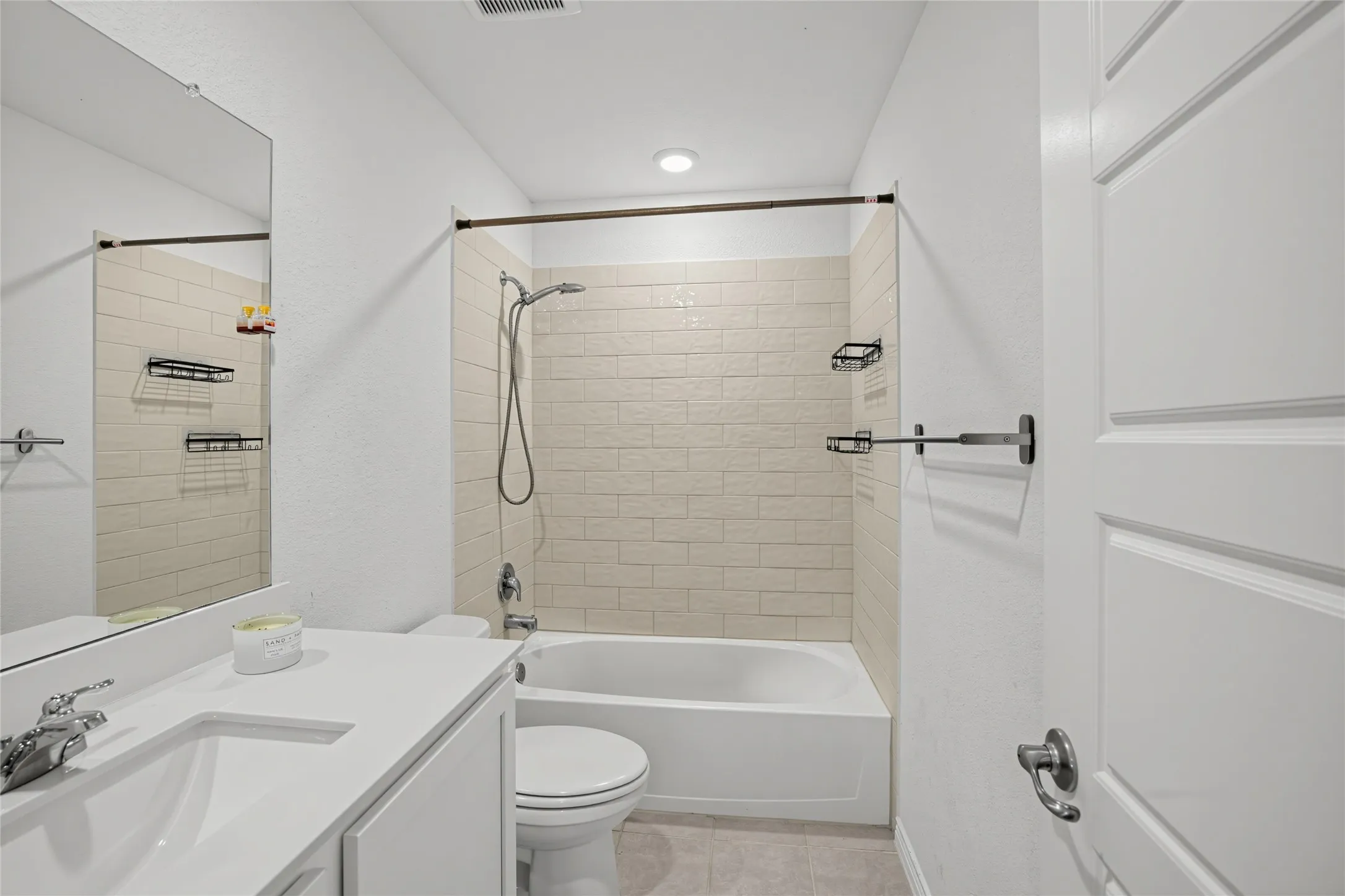 Single Family Residence For Sale in Rockwall County , 302 Cliffmere Drive, Fate, Texas 75087, 4 Bedroom, 3 Bathroom, 2 Garage spaces, 2,349 Sqft, built in 2022, mls#21406458, Real Estate Agent in Fate, Homes For Sale in Rockwall county, Homes For Sale in Fate, Realtor in Fate Texas, Real Estate Brokerage Independent Realty Texas, Luminita Cordes Realtor