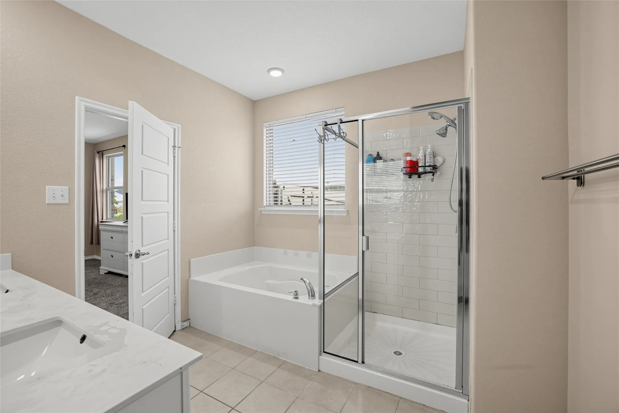 Single Family Residence For Sale in Rockwall County , 302 Cliffmere Drive, Fate, Texas 75087, 4 Bedroom, 3 Bathroom, 2 Garage spaces, 2,349 Sqft, built in 2022, mls#21406458, Real Estate Agent in Fate, Homes For Sale in Rockwall county, Homes For Sale in Fate, Realtor in Fate Texas, Real Estate Brokerage Independent Realty Texas, Luminita Cordes Realtor