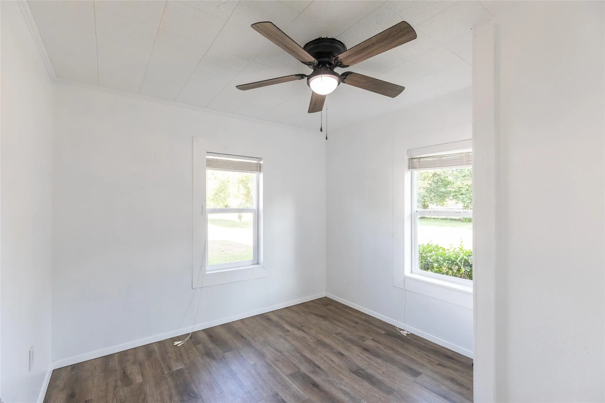 Single Family Residence For Rent in Jones County , 236 War Paint Road, Abilene, Texas 79601, 2 Bedroom, 1 Bathroom, Garage spaces, 984 Sqft, built in 1950, mls#21407247, Real Estate Agent in Abilene, Homes For Rent in Jones county, Homes For Rent in Abilene, Realtor in Abilene Texas, Real Estate Brokerage Independent Realty Texas, Luminita Cordes Realtor