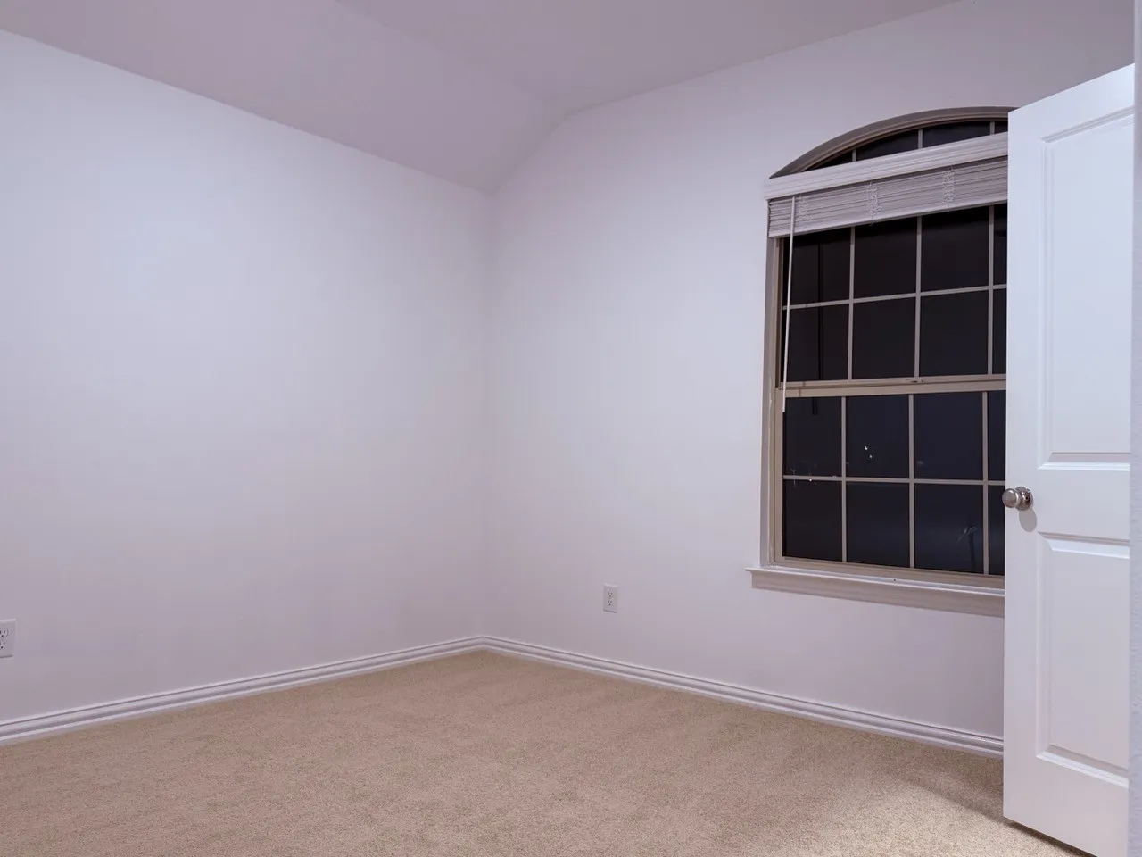 Single Family Residence For Sale in Collin County , 7300 BLACK CHERRY Lane, Mc Kinney, Texas 75071, 4 Bedroom, 4 Bathroom, 2 Garage spaces, 2,497 Sqft, built in 2021, mls#21407252, Real Estate Agent in Mc Kinney, Homes For Sale in Collin county, Homes For Sale in Mc Kinney, Realtor in Mc Kinney Texas, Real Estate Brokerage Independent Realty Texas, Luminita Cordes Realtor
