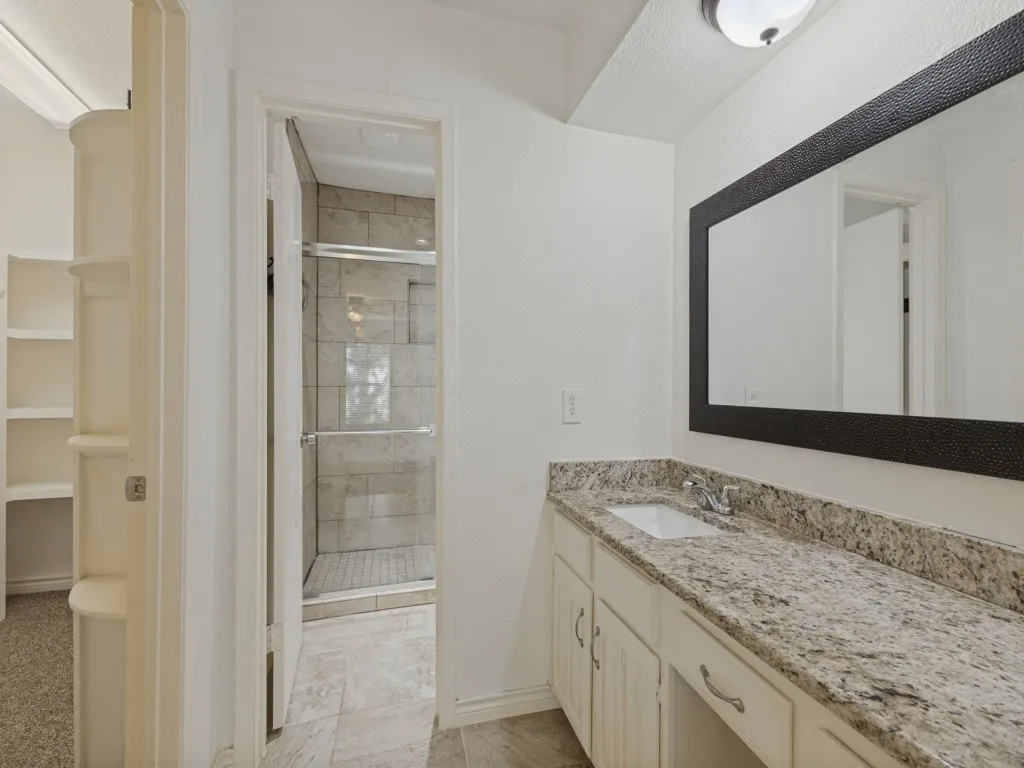 Single Family Residence For Sale in Dallas County , 2109 Via Estrada, Carrollton, Texas 75006, 3 Bedroom, 3 Bathroom, 2 Garage spaces, 1,720 Sqft, built in 1977, mls#21407204, Real Estate Agent in Carrollton, Homes For Sale in Dallas county, Homes For Sale in Carrollton, Realtor in Carrollton Texas, Real Estate Brokerage Independent Realty Texas, Luminita Cordes Realtor