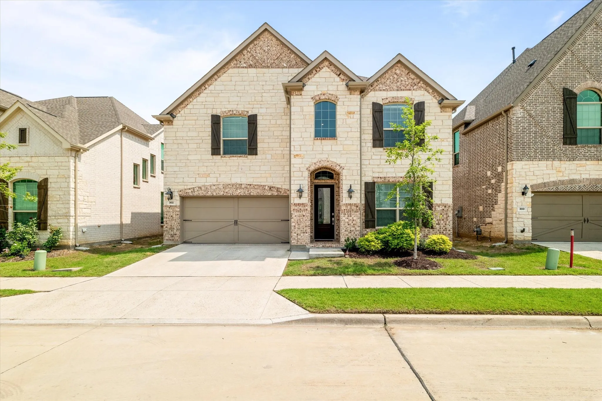 Single Family Residence For Sale in Denton County , 302 Dove Falls Drive, Argyle, Texas 76226, 5 Bedroom, 4 Bathroom, 2 Garage spaces, 3,534 Sqft, built in 2021, mls#21407226, Real Estate Agent in Argyle, Homes For Sale in Denton county, Homes For Sale in Argyle, Realtor in Argyle Texas, Real Estate Brokerage Independent Realty Texas, Luminita Cordes Realtor
