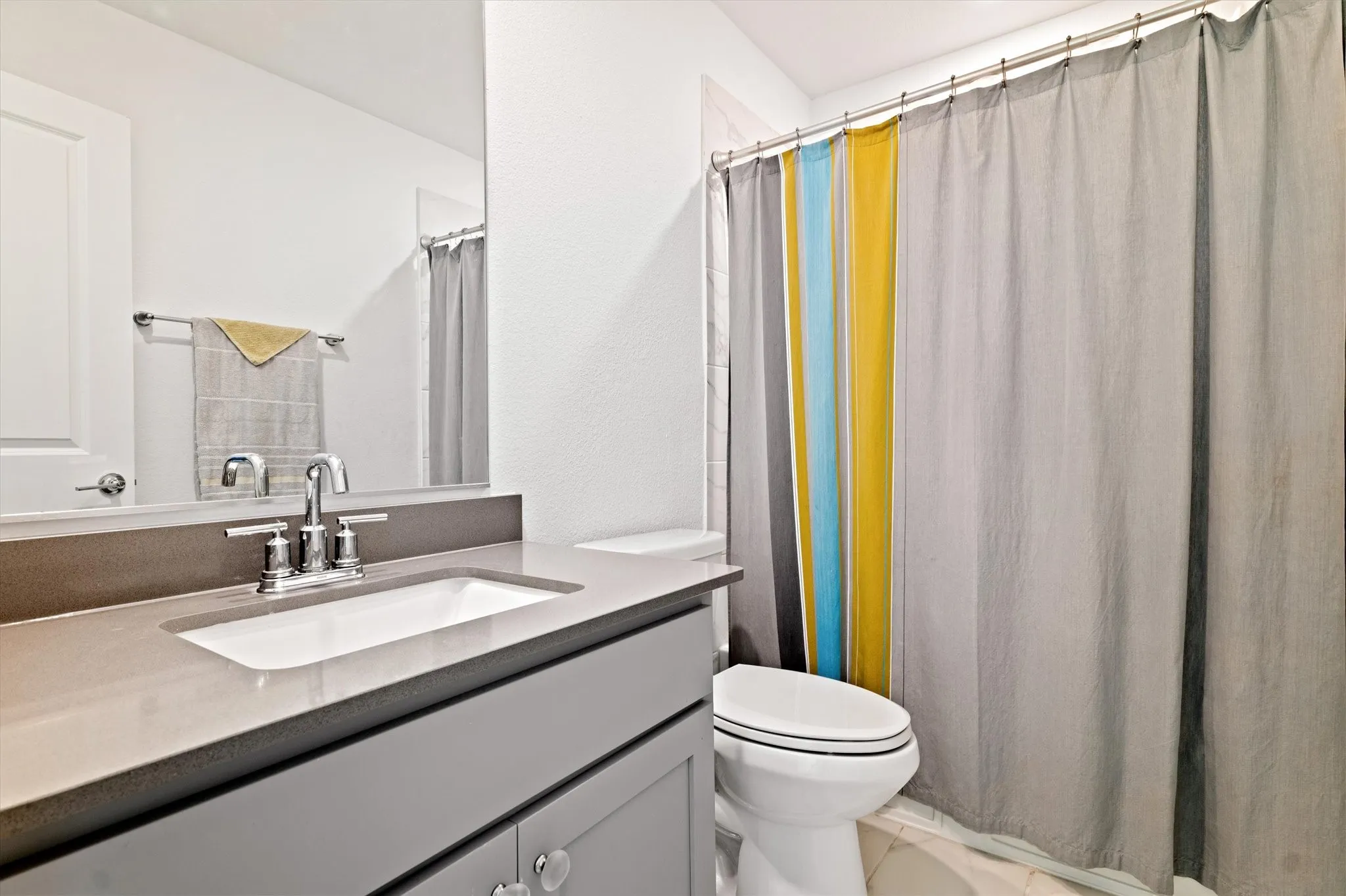 Single Family Residence For Sale in Denton County , 302 Dove Falls Drive, Argyle, Texas 76226, 5 Bedroom, 4 Bathroom, 2 Garage spaces, 3,534 Sqft, built in 2021, mls#21407226, Real Estate Agent in Argyle, Homes For Sale in Denton county, Homes For Sale in Argyle, Realtor in Argyle Texas, Real Estate Brokerage Independent Realty Texas, Luminita Cordes Realtor