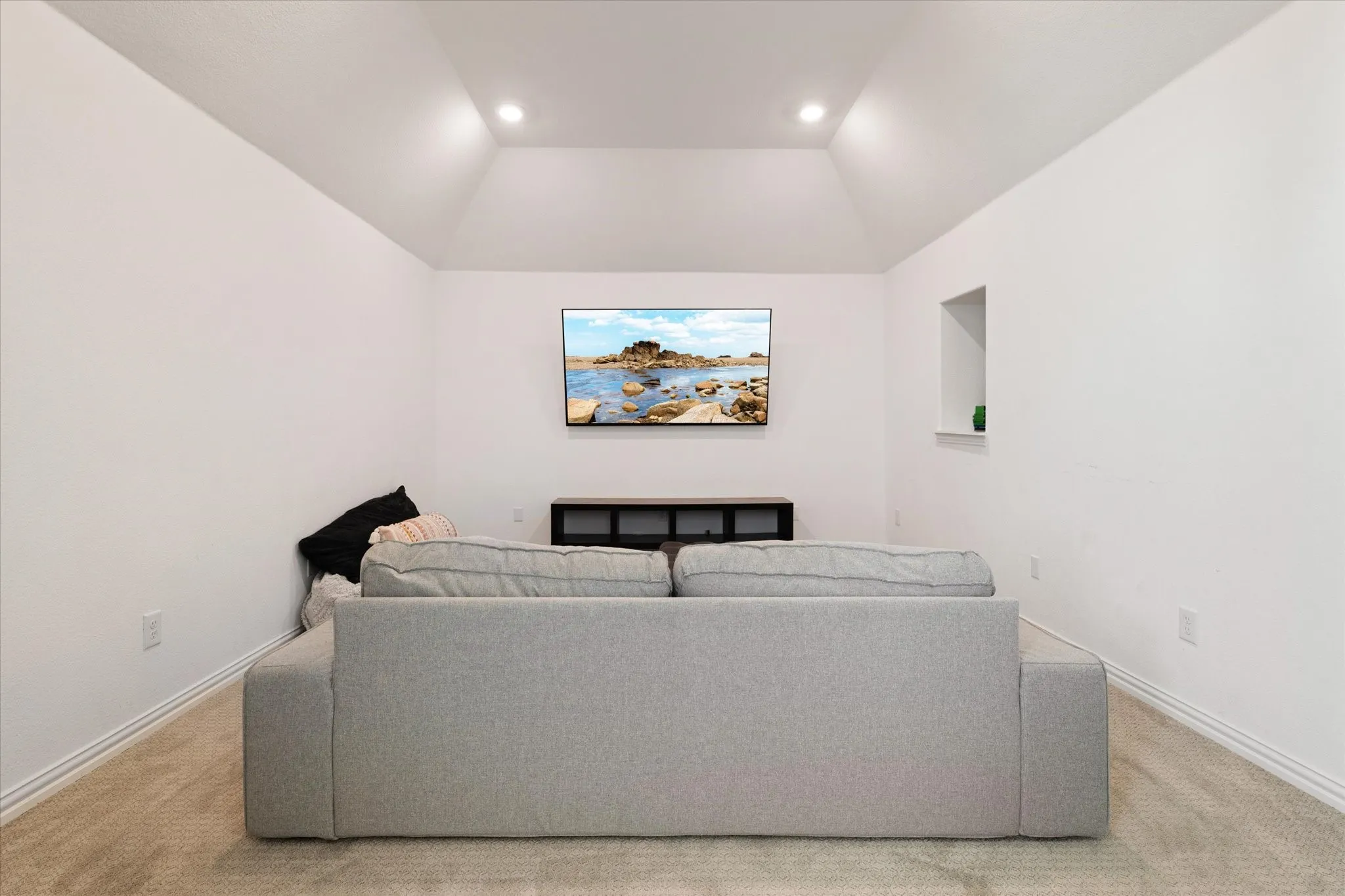 Single Family Residence For Sale in Denton County , 302 Dove Falls Drive, Argyle, Texas 76226, 5 Bedroom, 4 Bathroom, 2 Garage spaces, 3,534 Sqft, built in 2021, mls#21407226, Real Estate Agent in Argyle, Homes For Sale in Denton county, Homes For Sale in Argyle, Realtor in Argyle Texas, Real Estate Brokerage Independent Realty Texas, Luminita Cordes Realtor