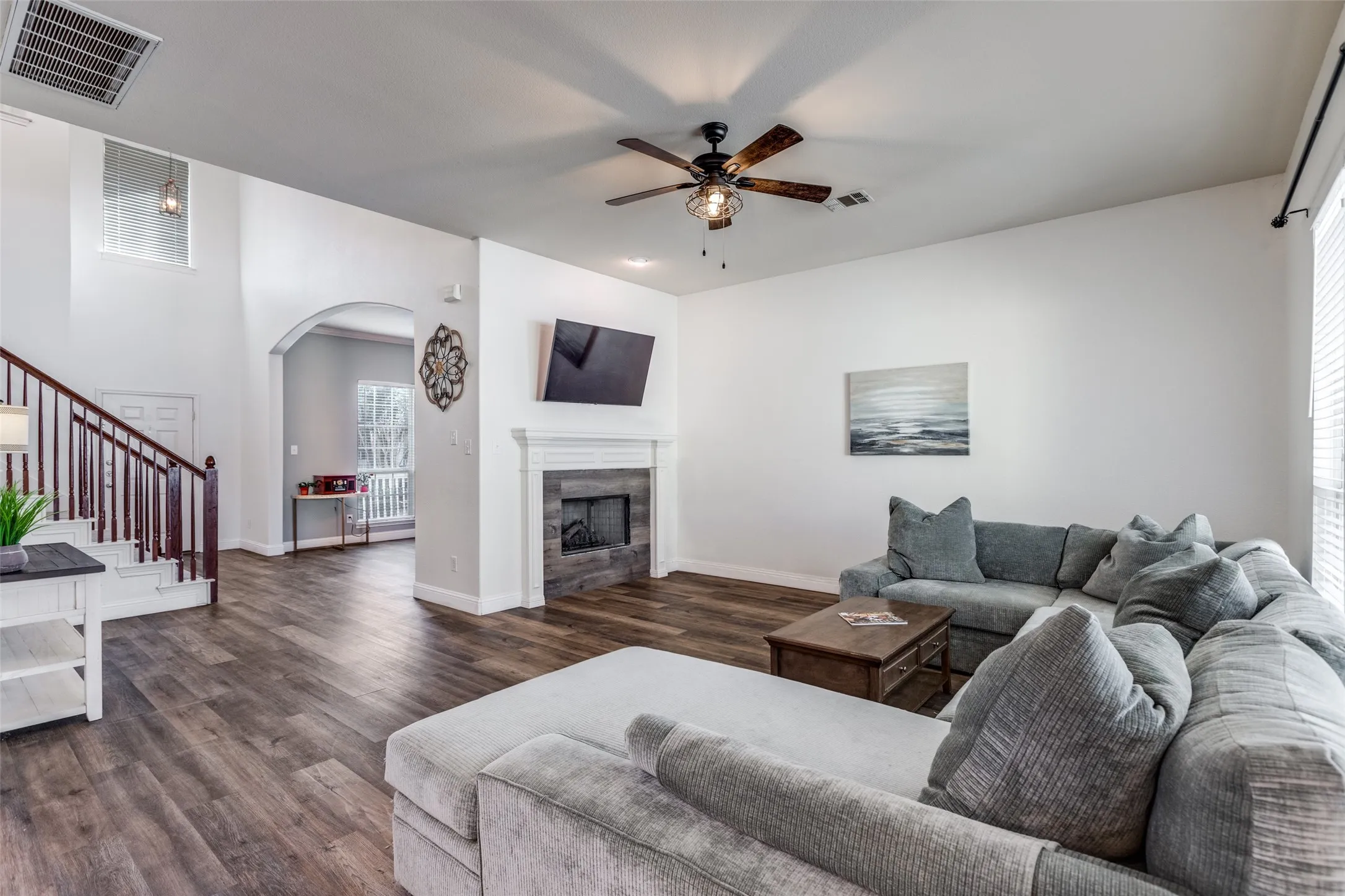 Single Family Residence For Sale in Denton County , 1521 Cotton Gin Drive, Savannah, Texas 76227, 4 Bedroom, 3 Bathroom, 2 Garage spaces, 2,754 Sqft, built in 2005, mls#21407253, Real Estate Agent in Savannah, Homes For Sale in Denton county, Homes For Sale in Savannah, Realtor in Savannah Texas, Real Estate Brokerage Independent Realty Texas, Luminita Cordes Realtor