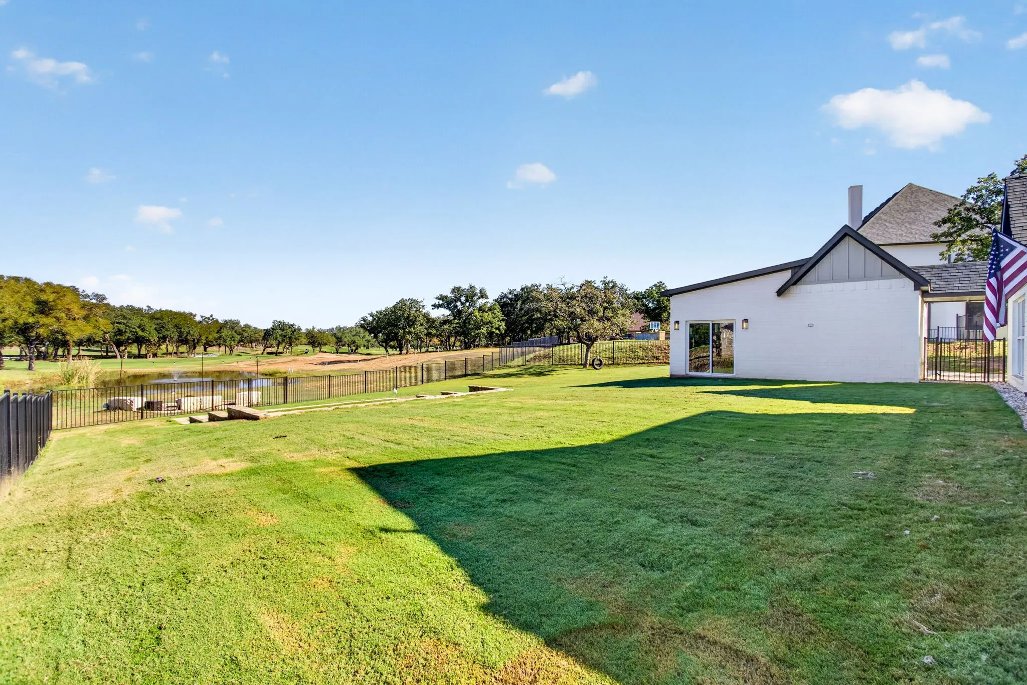 Single Family Residence For Sale in Parker County , 100 Fairway View Court, Lipan, Texas 76462, 4 Bedroom, 4 Bathroom, 4 Garage spaces, 3,105 Sqft, built in 2022, mls#21407150, Real Estate Agent in Lipan, Homes For Sale in Parker county, Homes For Sale in Lipan, Realtor in Lipan Texas, Real Estate Brokerage Independent Realty Texas, Luminita Cordes Realtor