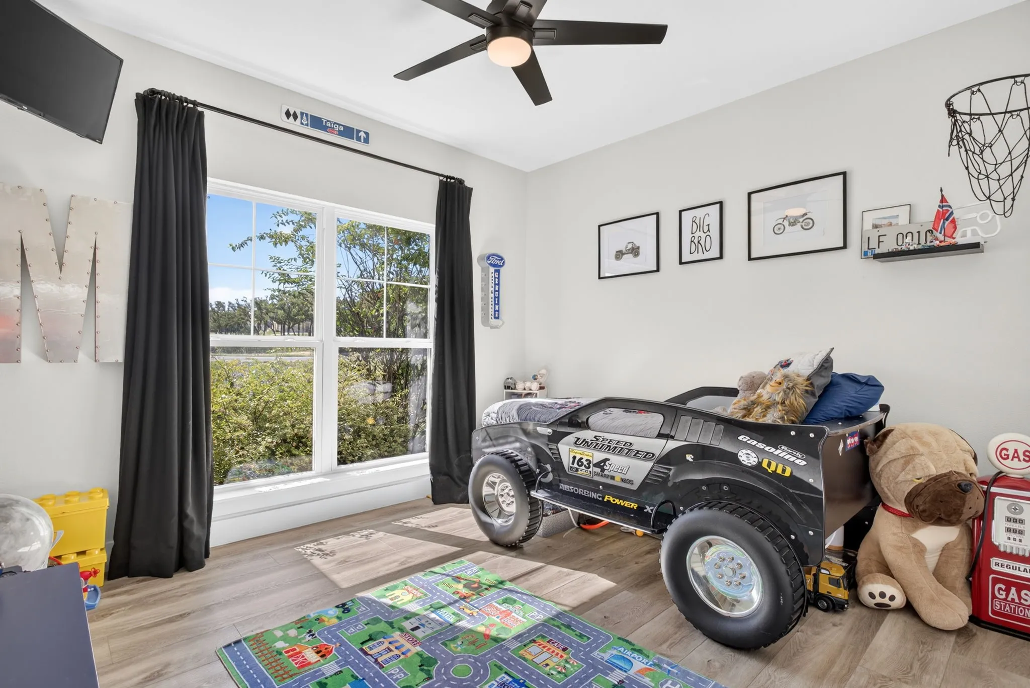 Single Family Residence For Sale in Parker County , 100 Fairway View Court, Lipan, Texas 76462, 4 Bedroom, 4 Bathroom, 4 Garage spaces, 3,105 Sqft, built in 2022, mls#21407150, Real Estate Agent in Lipan, Homes For Sale in Parker county, Homes For Sale in Lipan, Realtor in Lipan Texas, Real Estate Brokerage Independent Realty Texas, Luminita Cordes Realtor